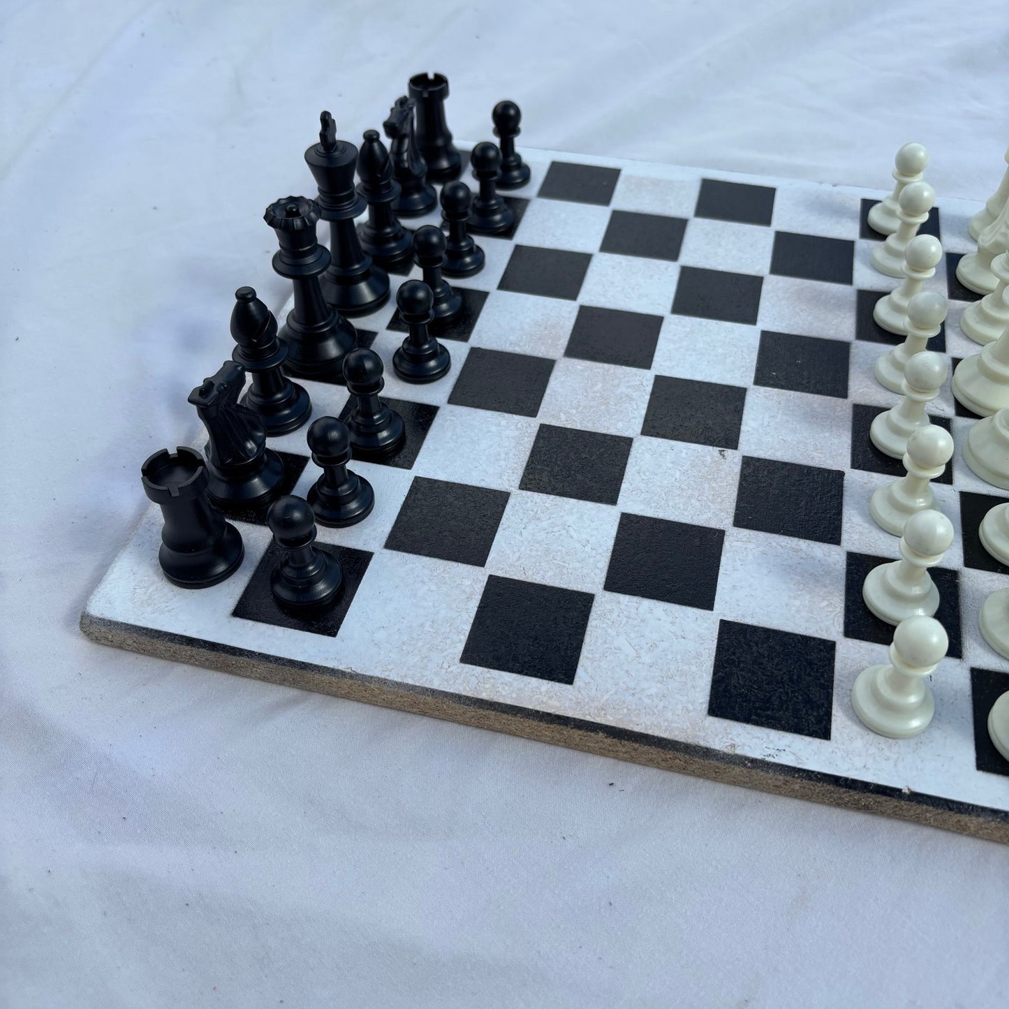 White & Black - Painted Chess Set