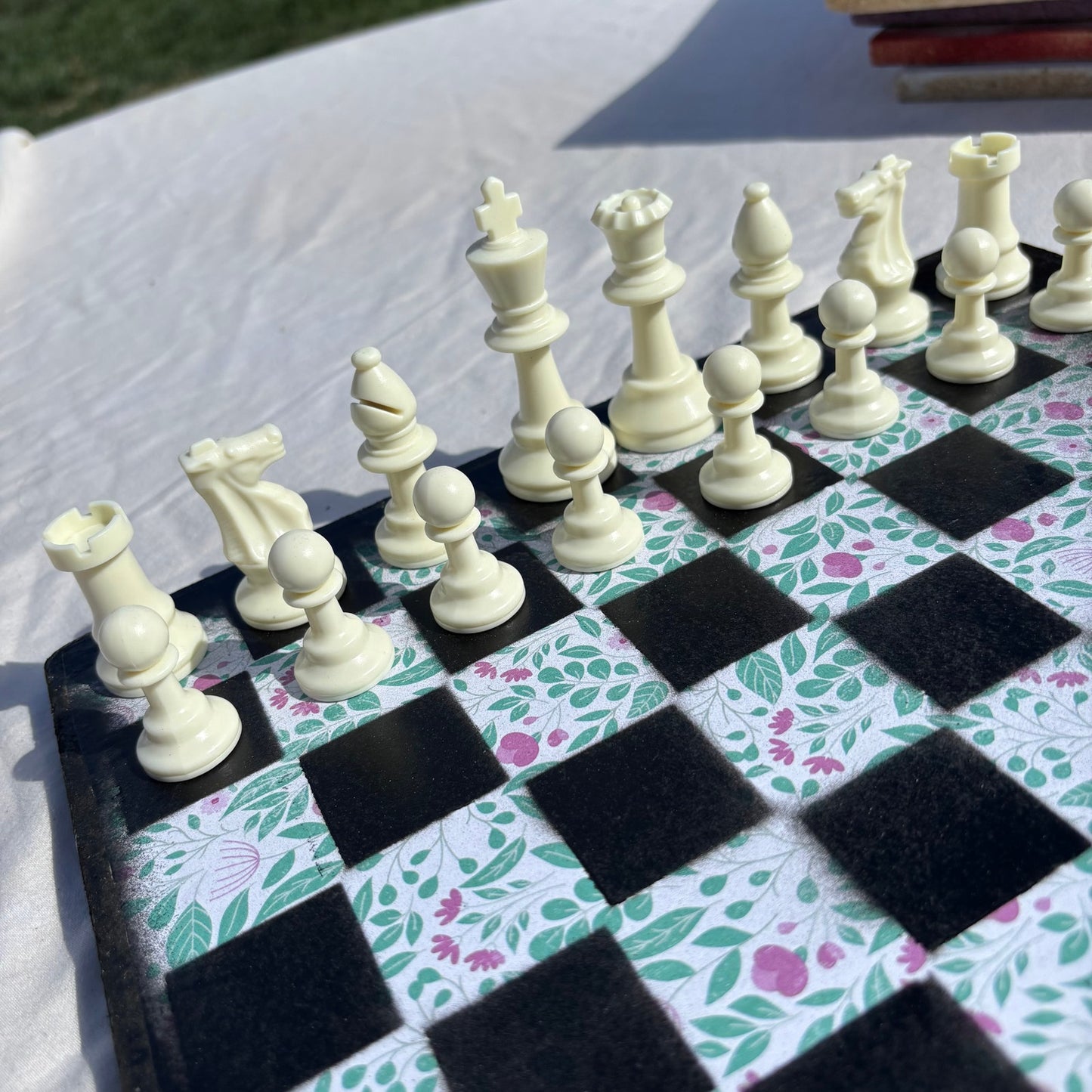 Vintage Flowers - Scrapbook Chess Set