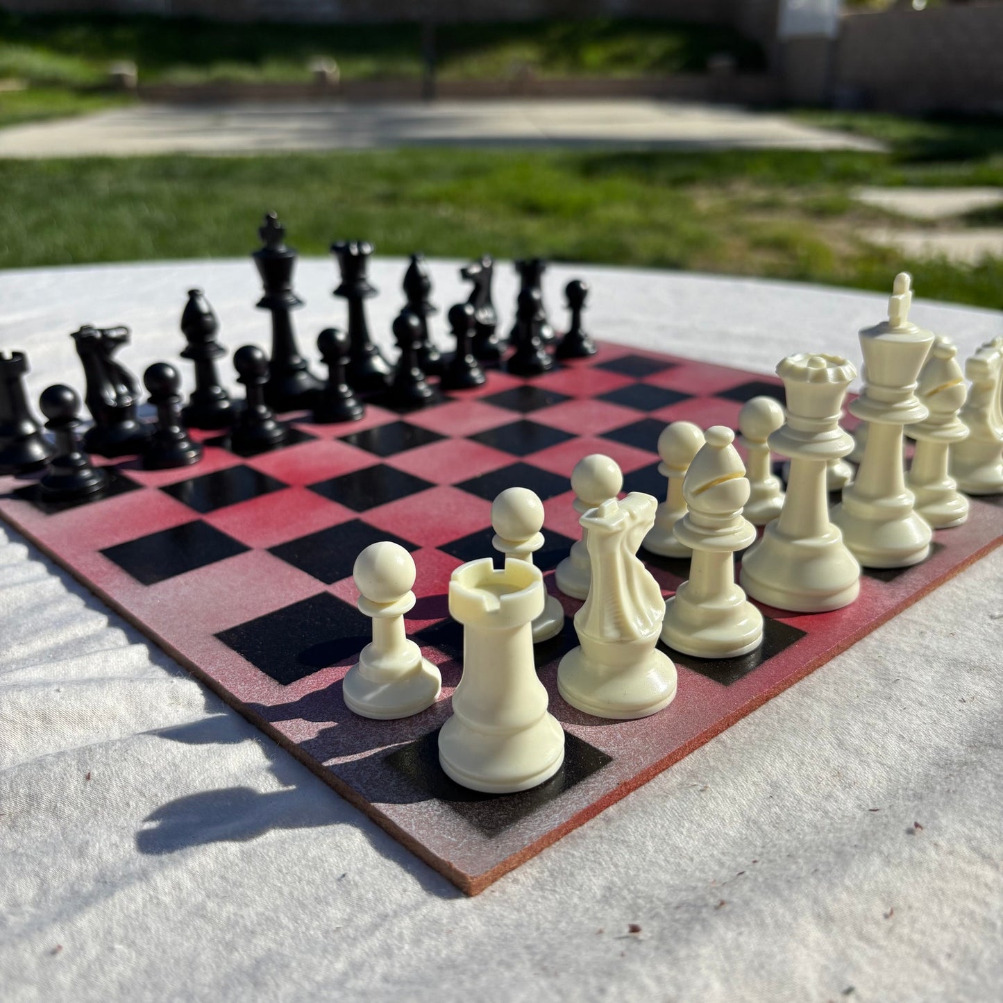 Misty Red - Painted Chess Set