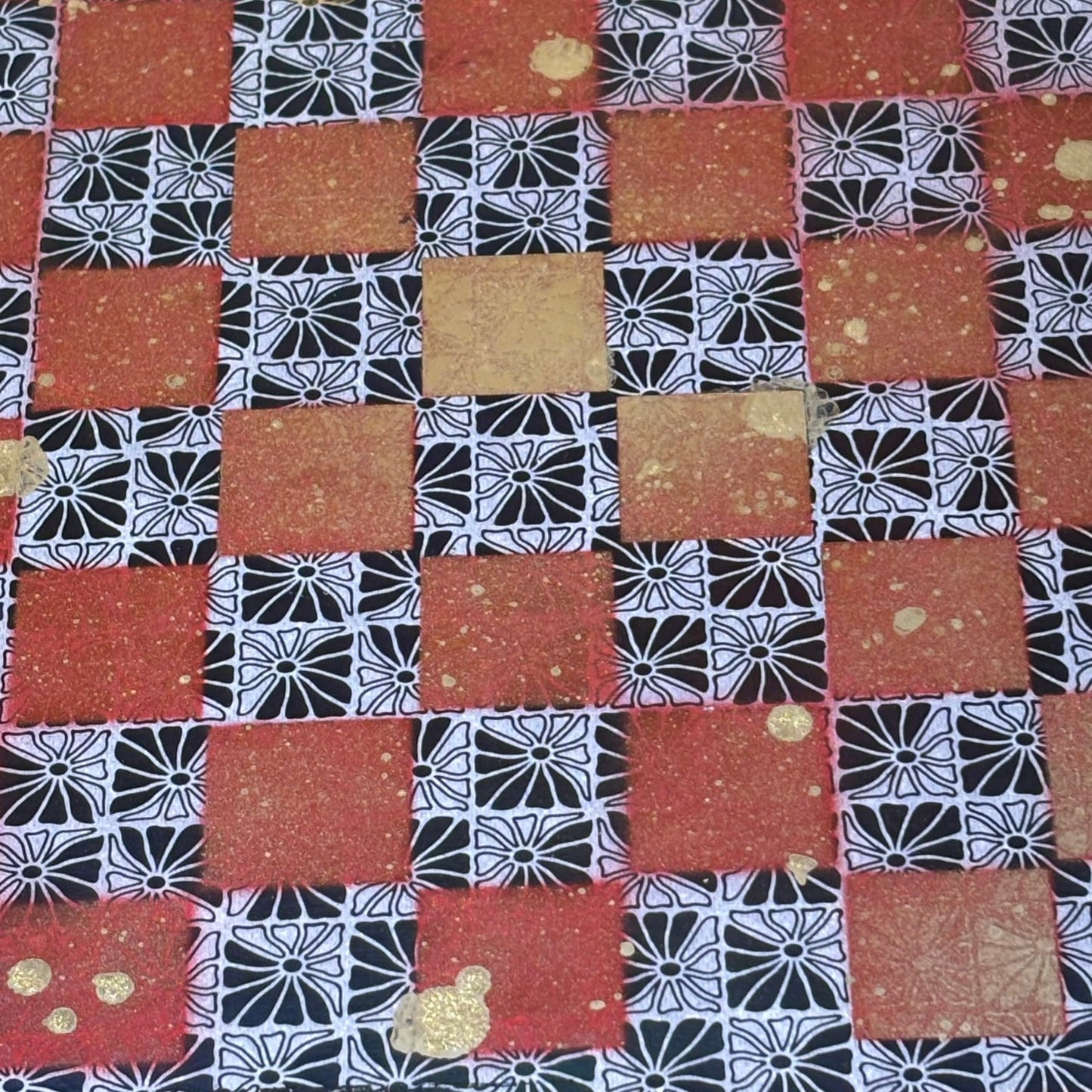 Red Golden Hue - Large Deluxe Chess Set