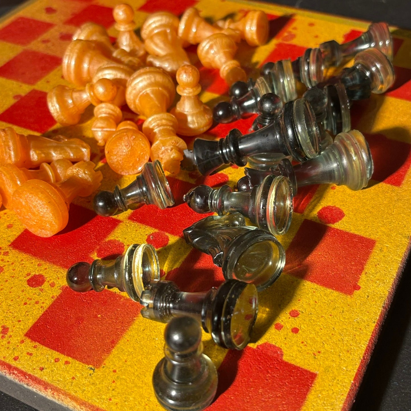 Spartan Golden Red - Painted Chess Set