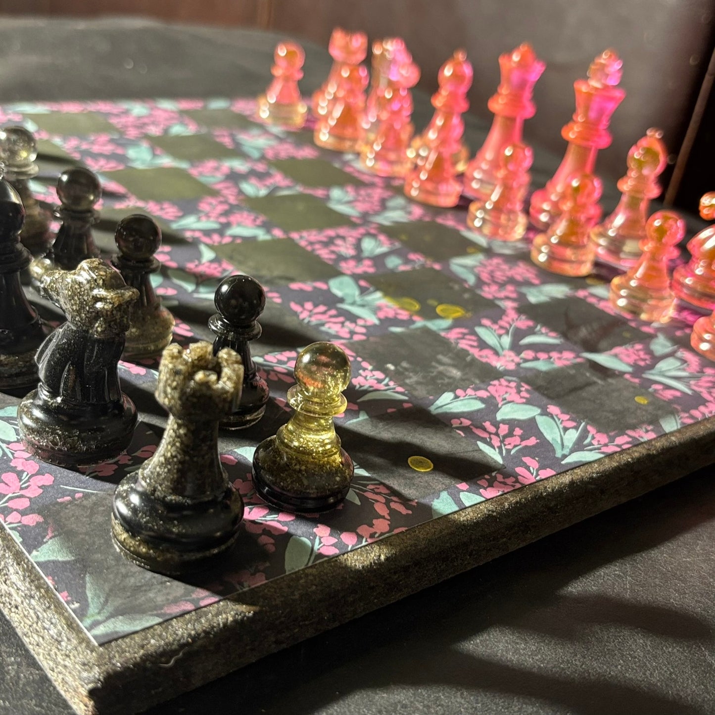 Retro Pink Flowers - Scrapbook Chess Set
