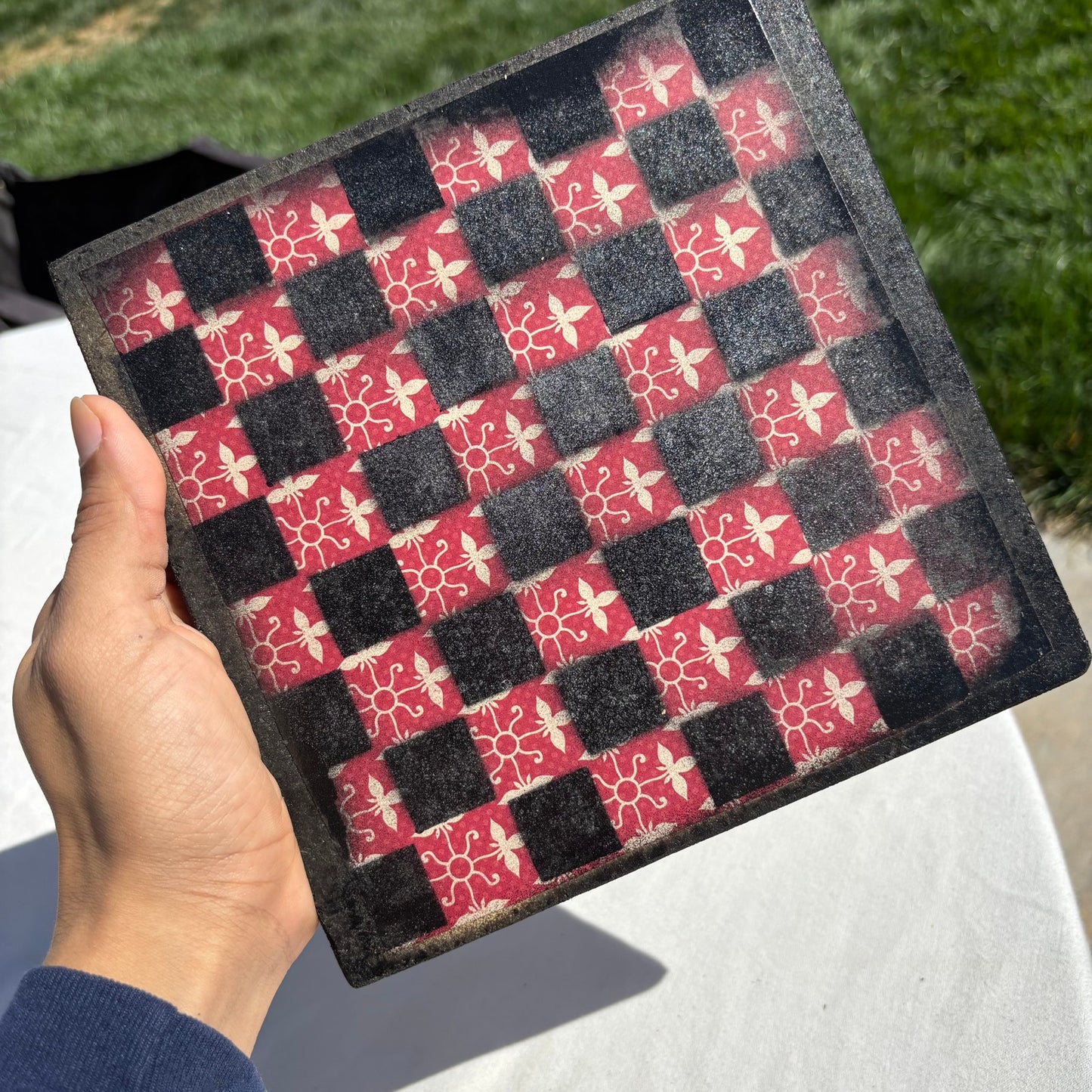 Supreme Red - Scrapbook Chess Set