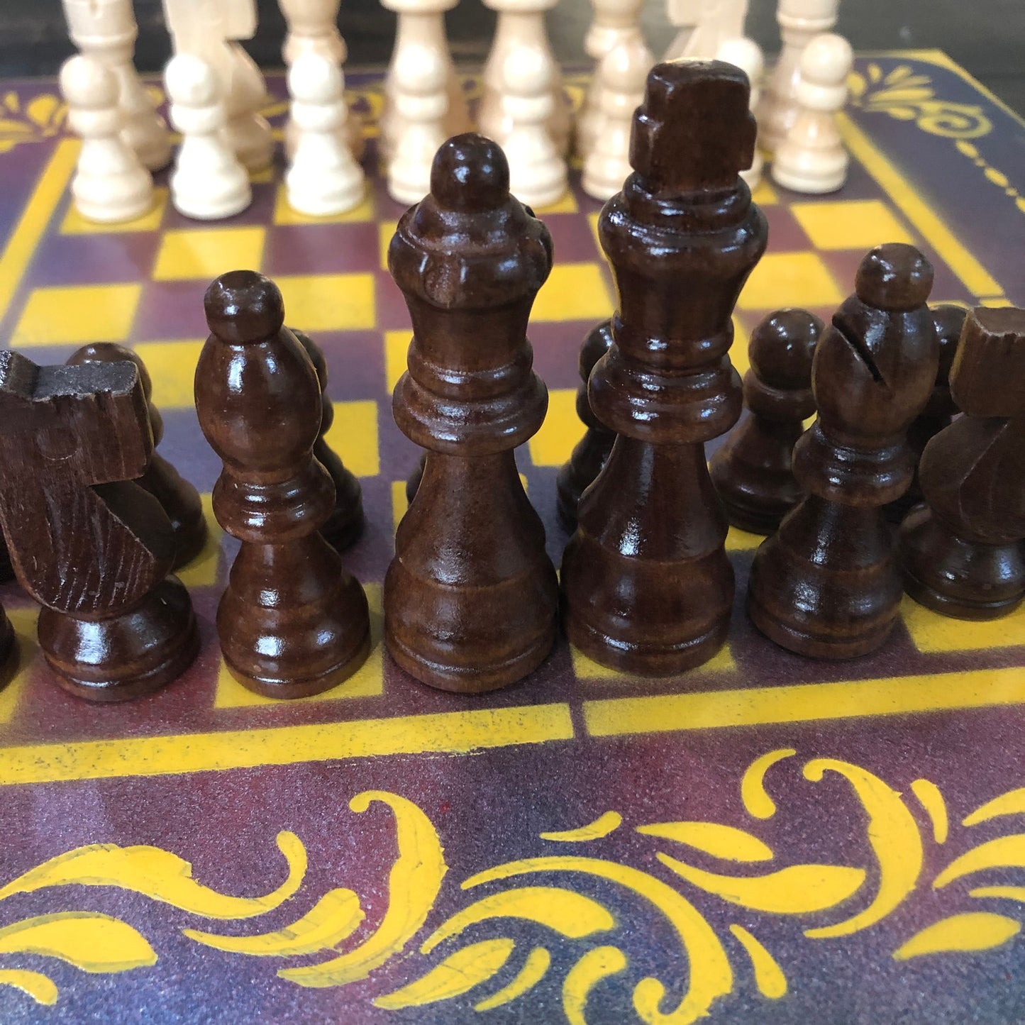Galaxy Yellow - Painted Chess Set