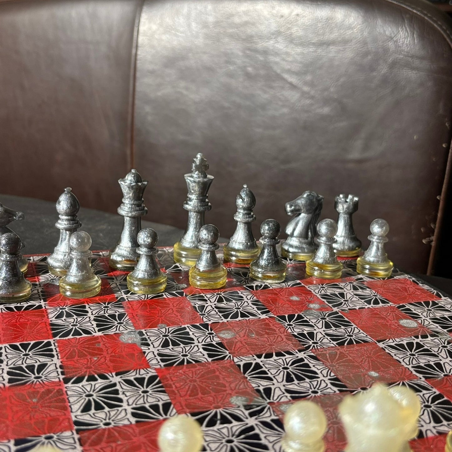 Red Black Prestige- Scrapbook Chess Set