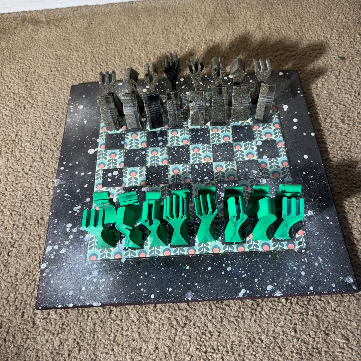 Green Royal - Large Deluxe Chess Set