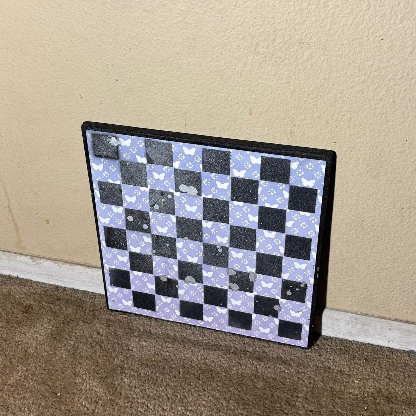 Light Purpled Butterflies - Scrapbook Chess Board