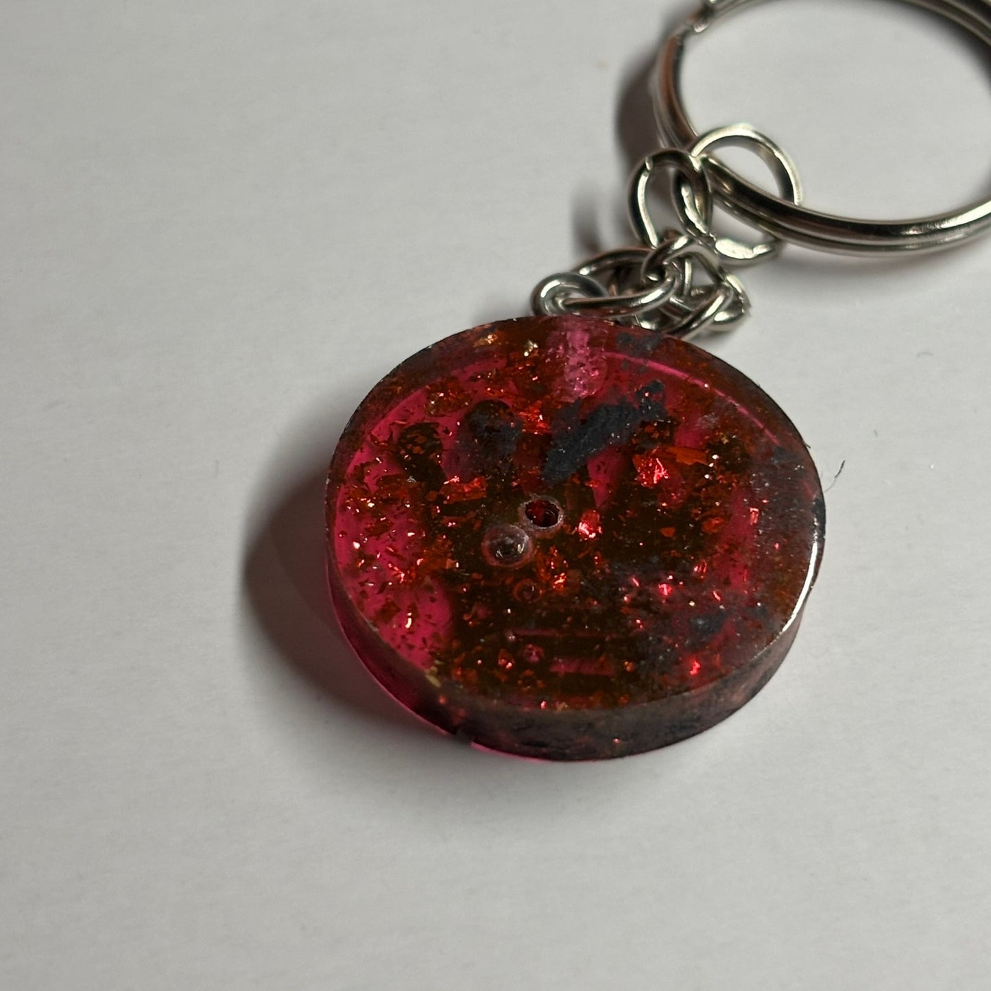 Sparkle Red Queen - Handmade Resin Keychain - Flat Edition