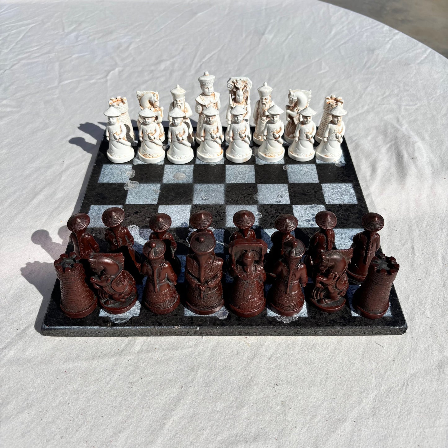 Black & White - Chinese Edition Chess Set