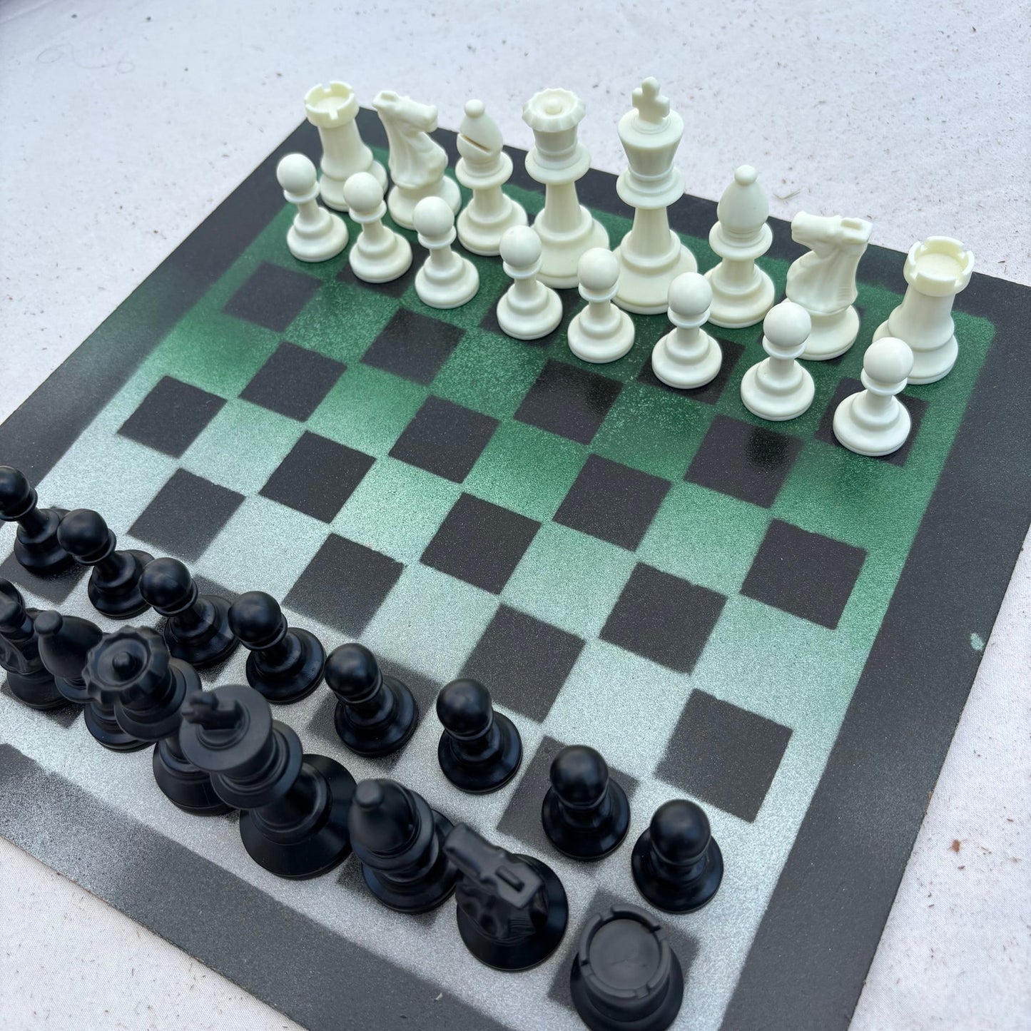 Fading Green - Painted Chess Set