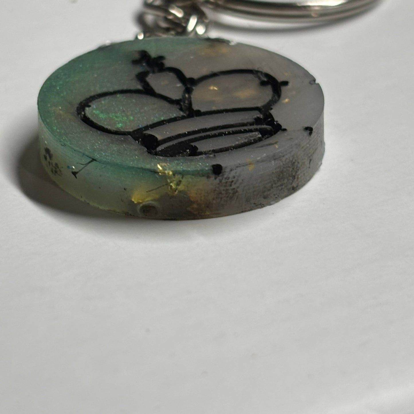 Green Gray King Handmade Resin Keychain - Flat Edition