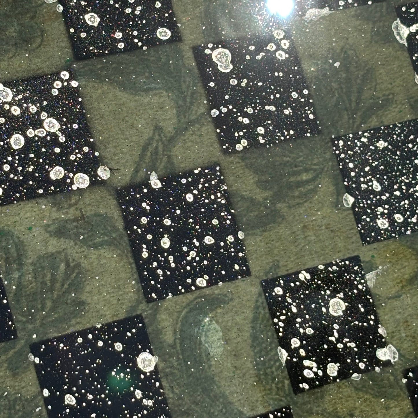 Velvet Green Pattern - Resin Coated Chess Board