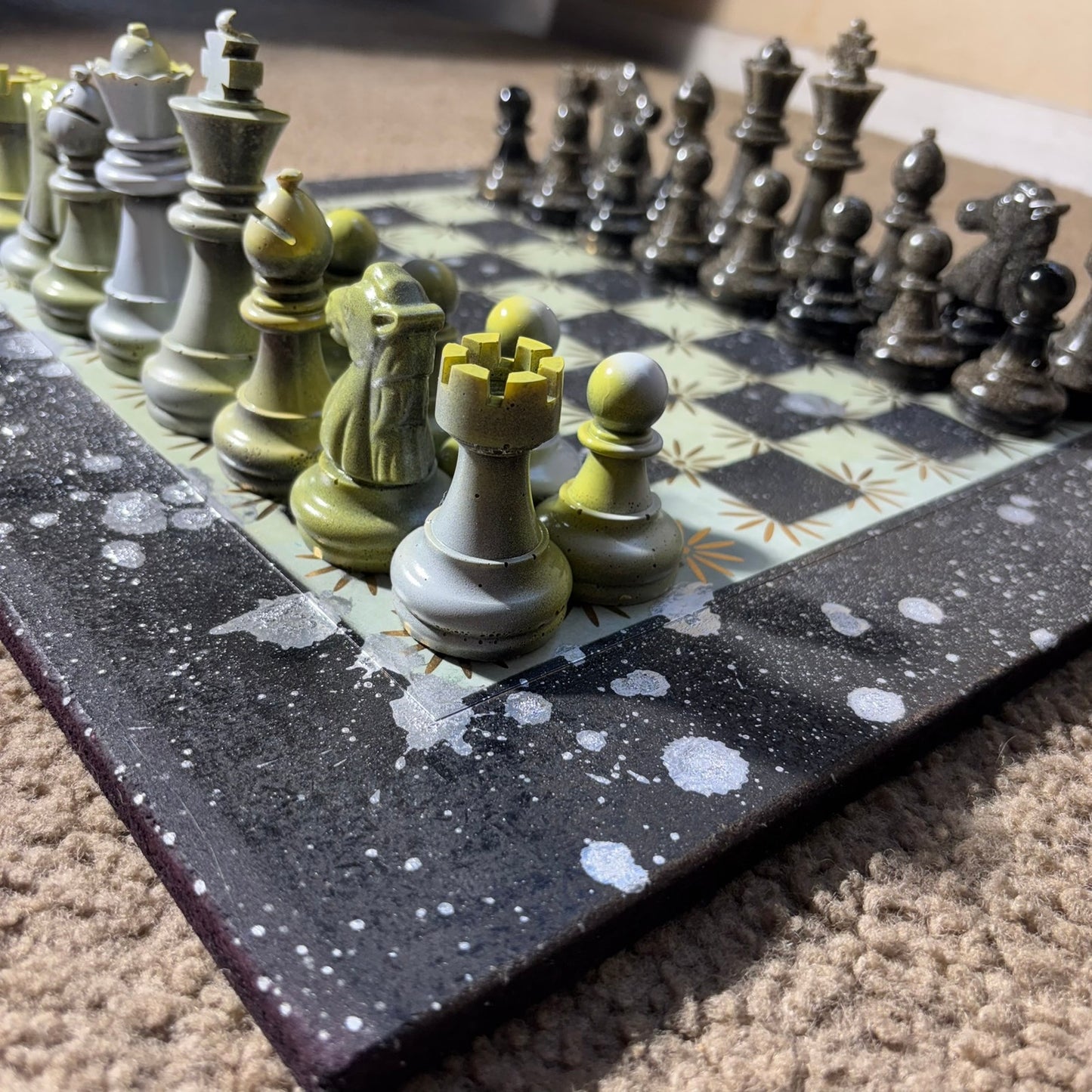 Mystic Green Chrome Drip - Large Deluxe Chess Set