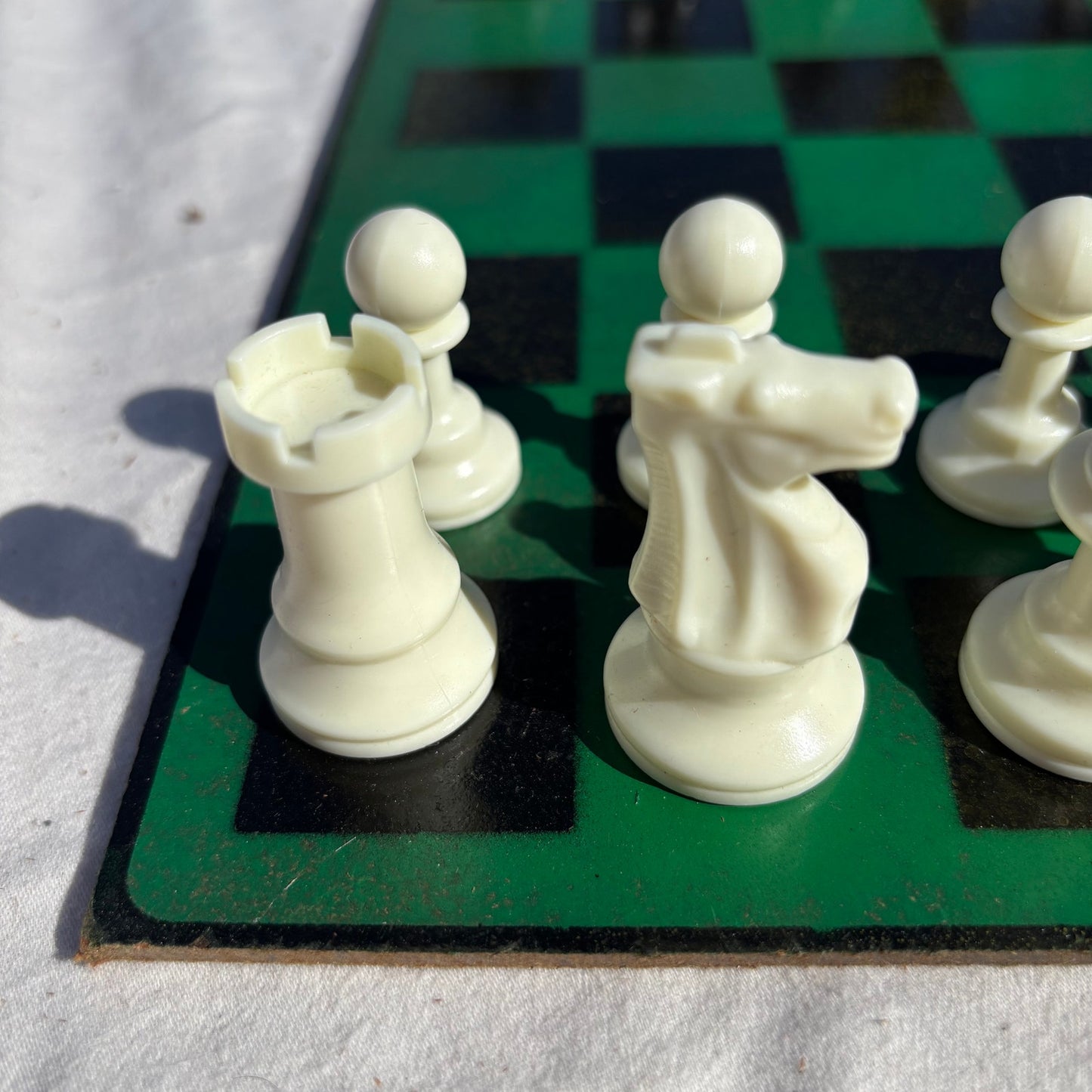 Green & Black - Painted Chess Set