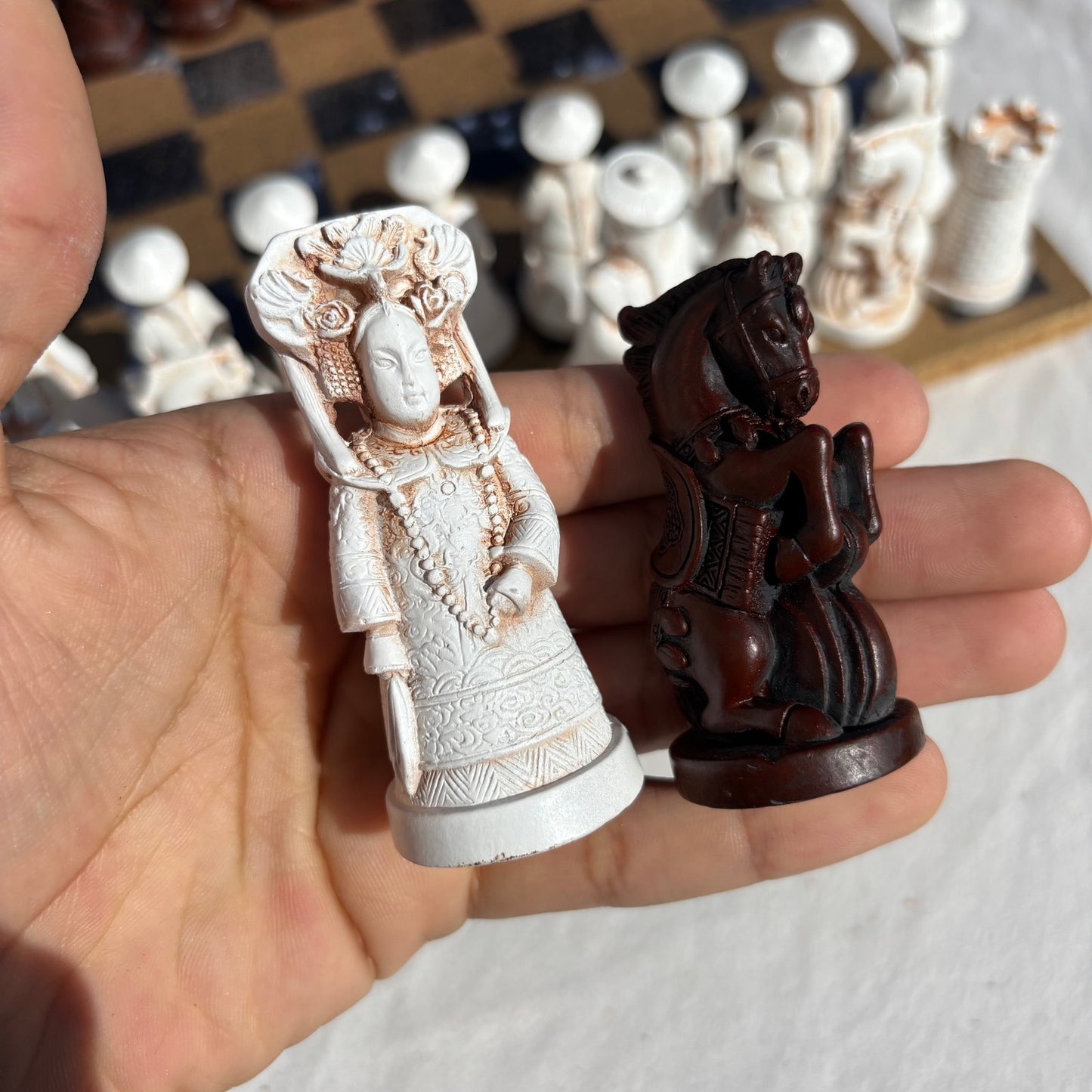 Simple Brown - Chinese Edition Chess Set