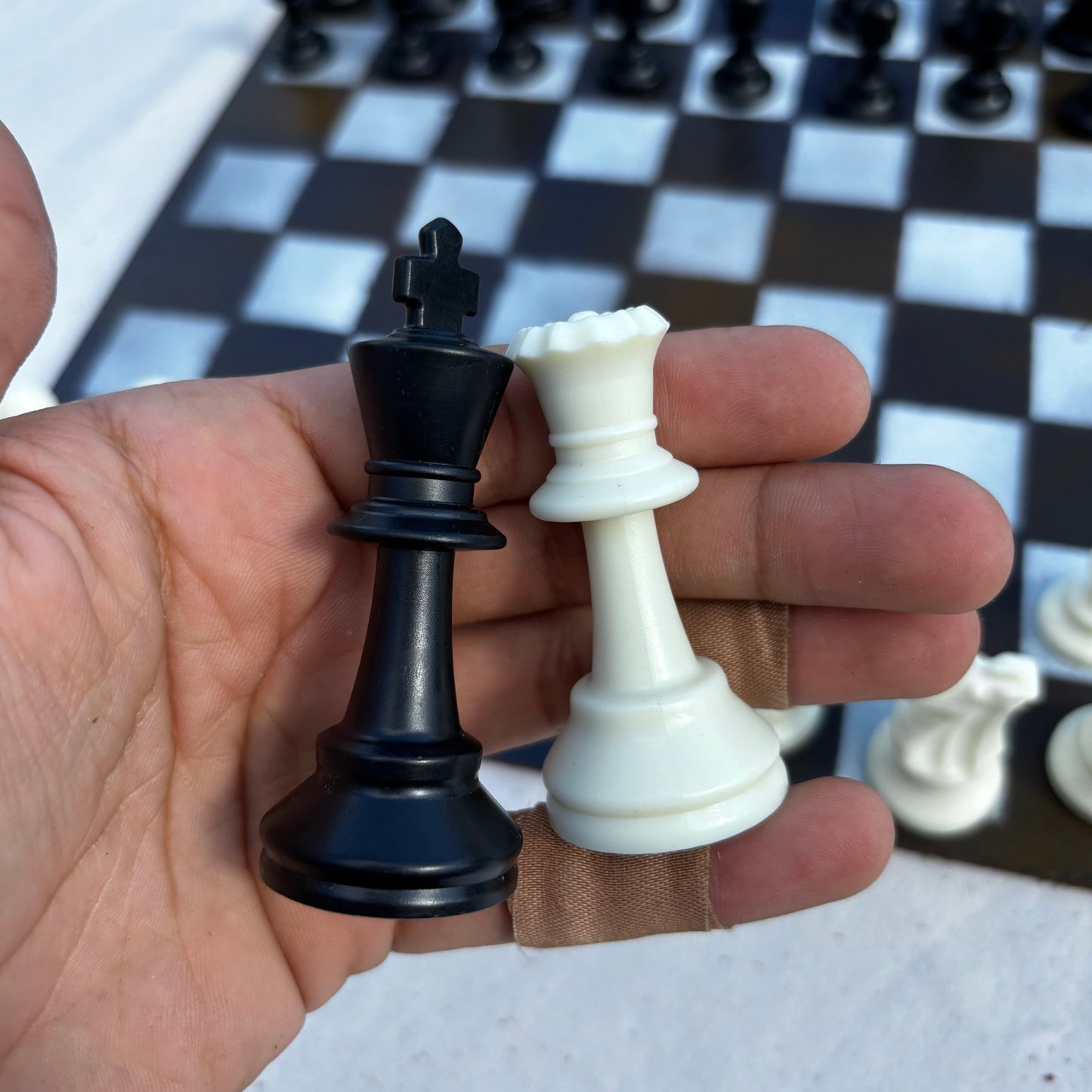 Alien Dark - Painted Chess Set