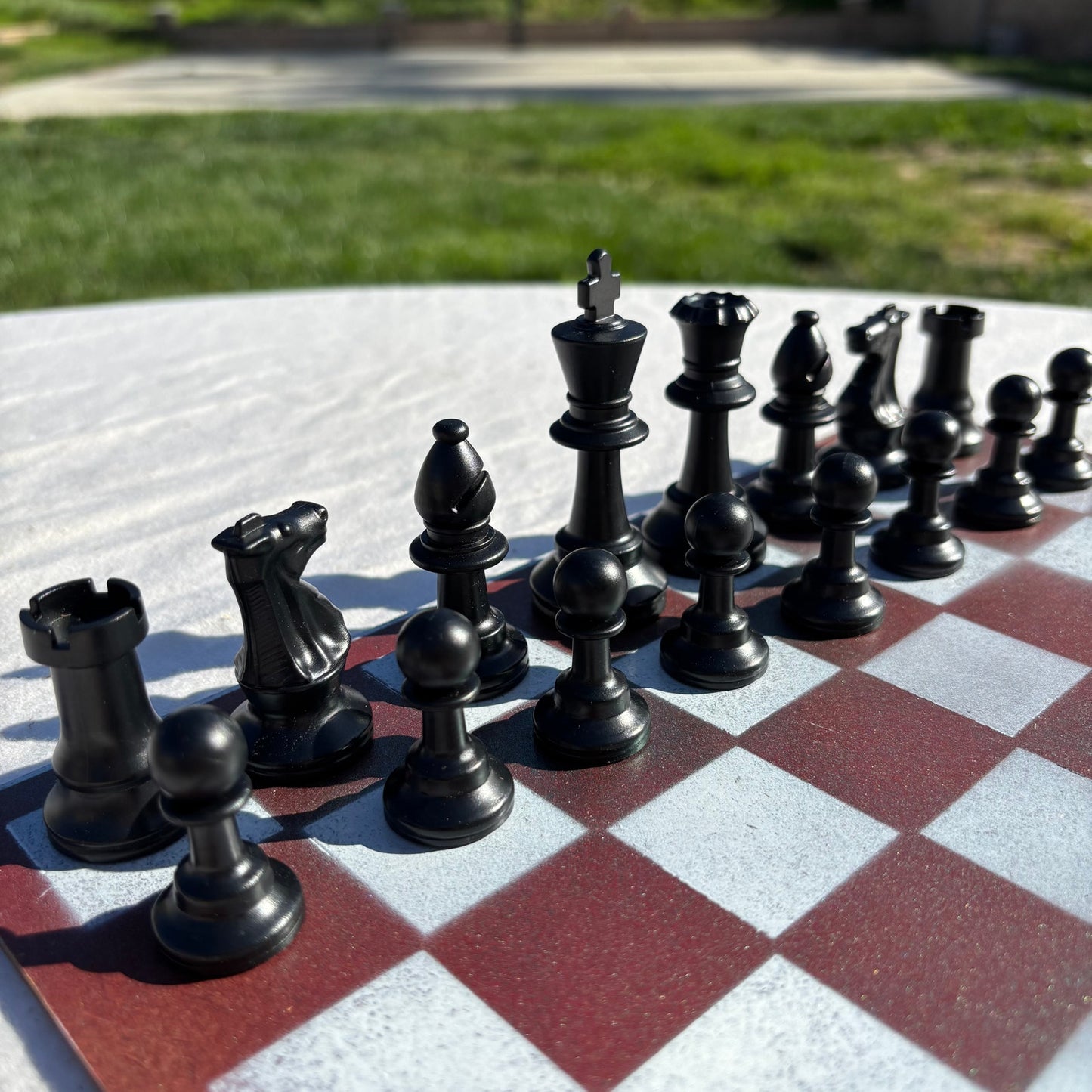 Fading Red - Painted Chess Set