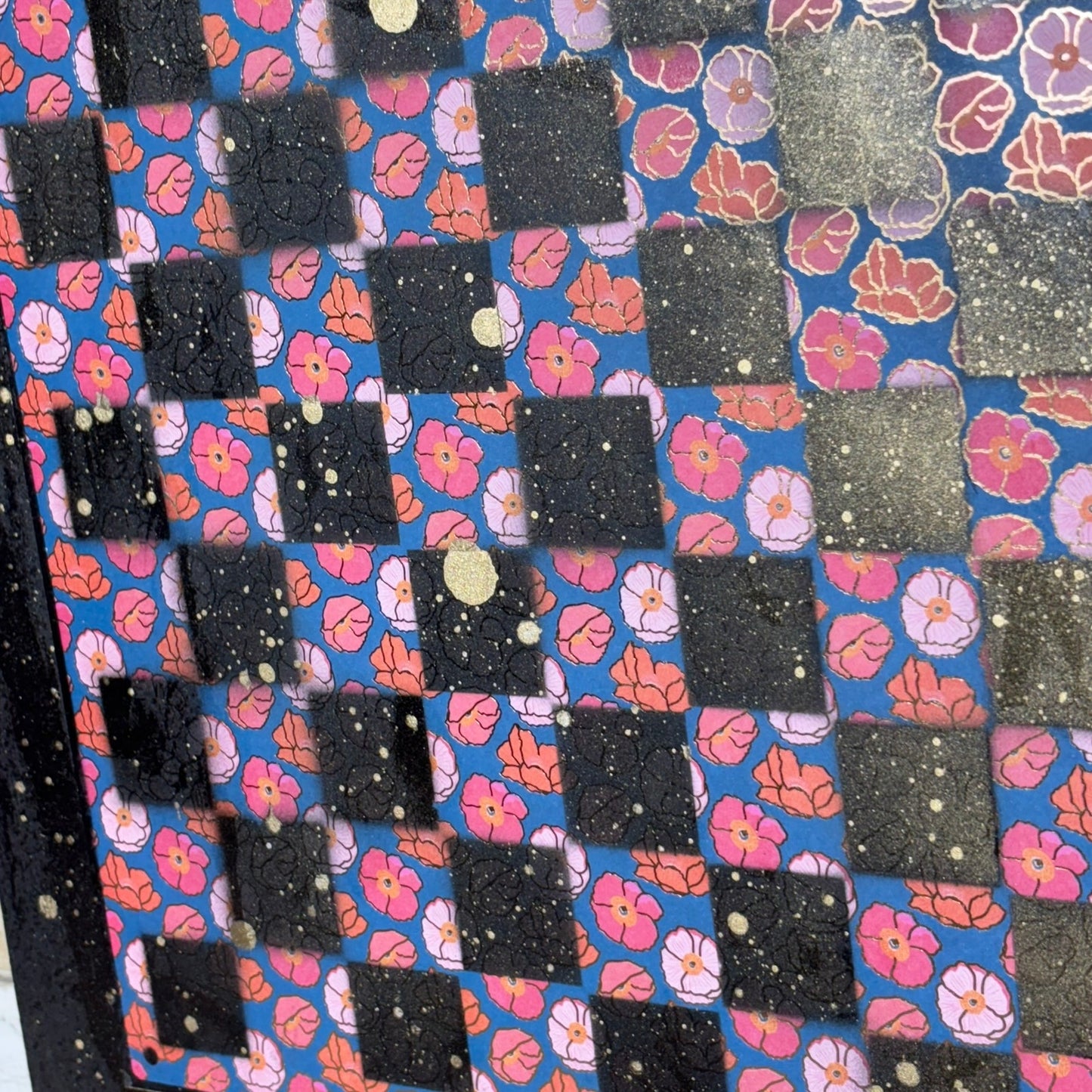 Supreme Flowers With Golden Hue - Large Scrapbook Chess Board