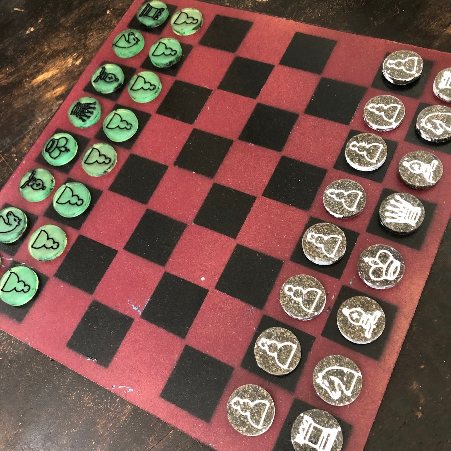 Alien Red- Painted Chess Set