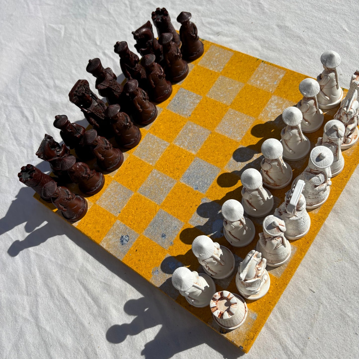 Golden Yellow - Chinese Edition Chess Set