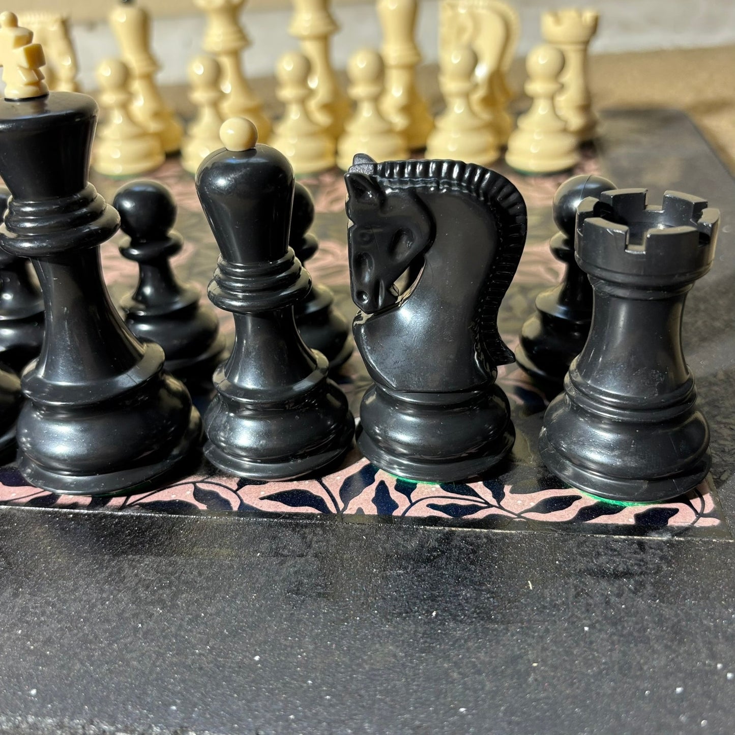 Mystic Leaves - Large Deluxe Chess Set