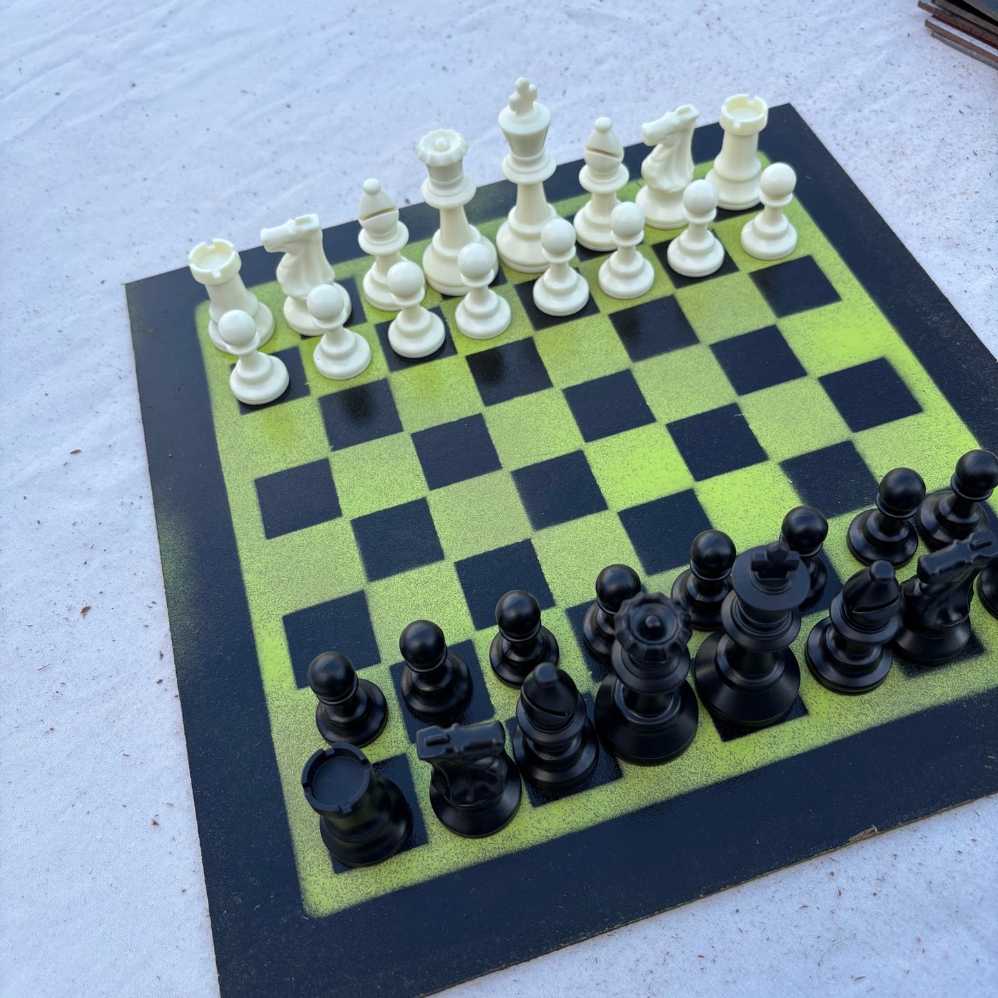 Green & Black - Painted Chess Set