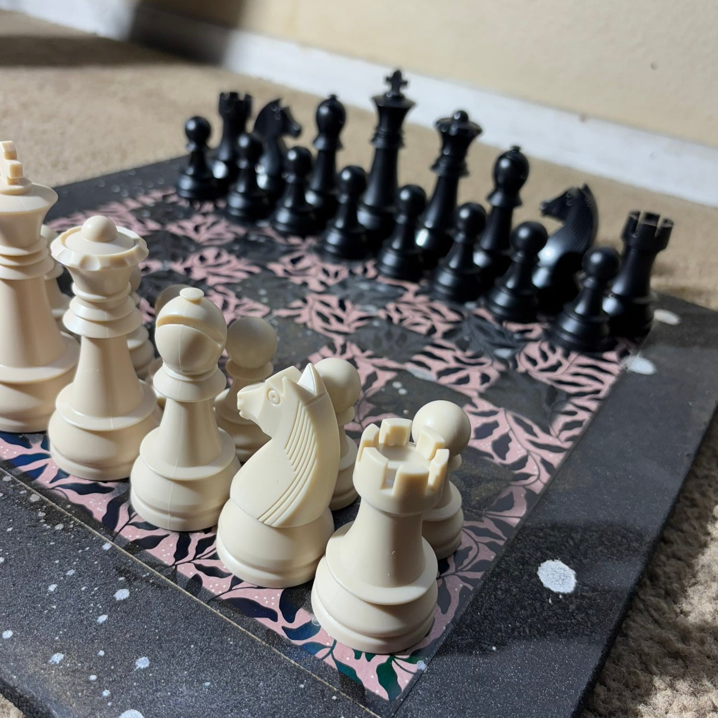 Luxury Pattern - Large Deluxe Chess Set