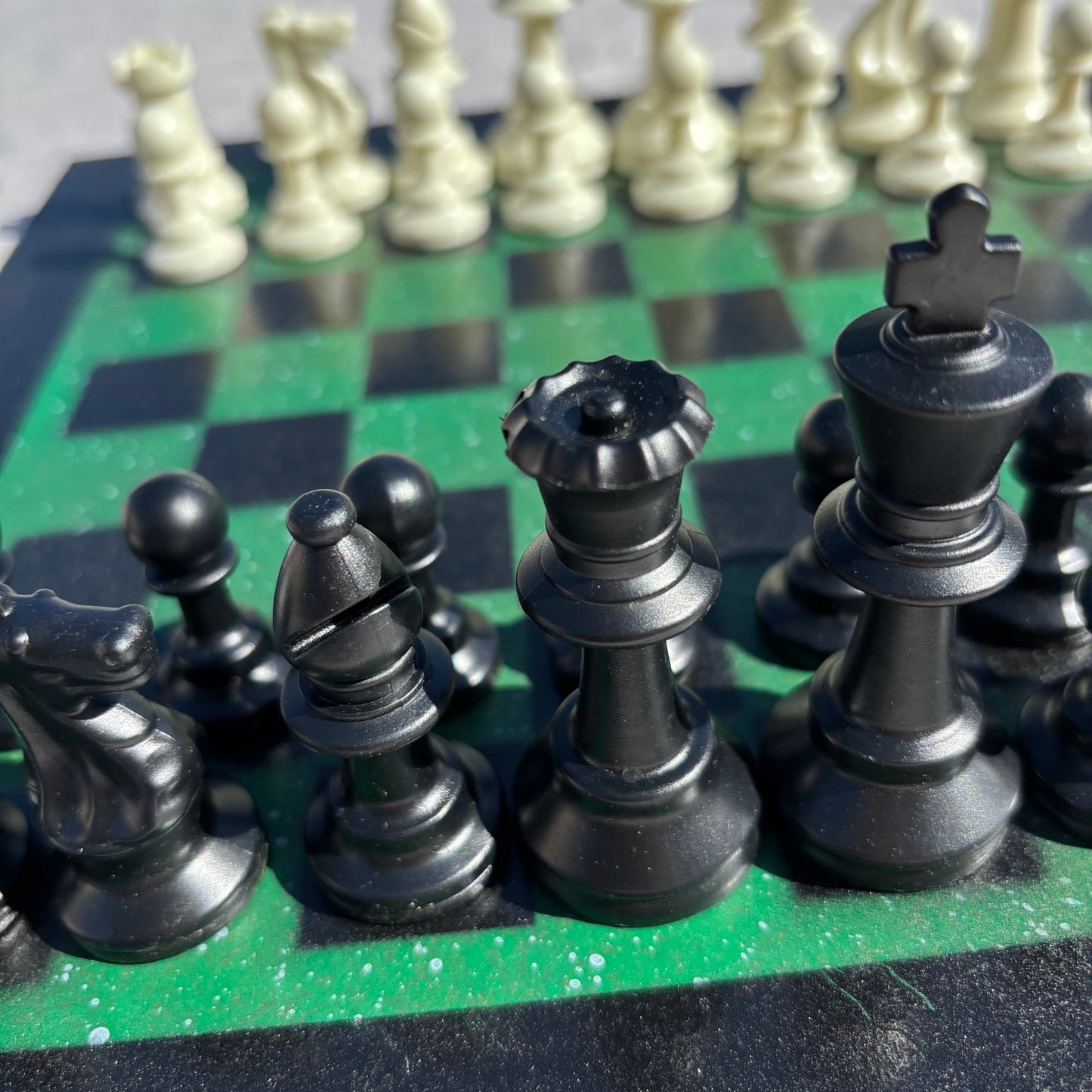 Green & Black - Painted Chess Set