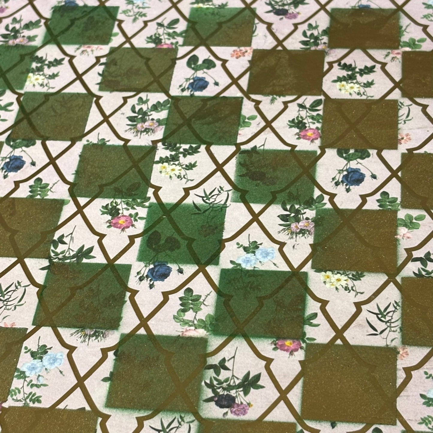Golden Green Flowers - Scrapbook Chess Set