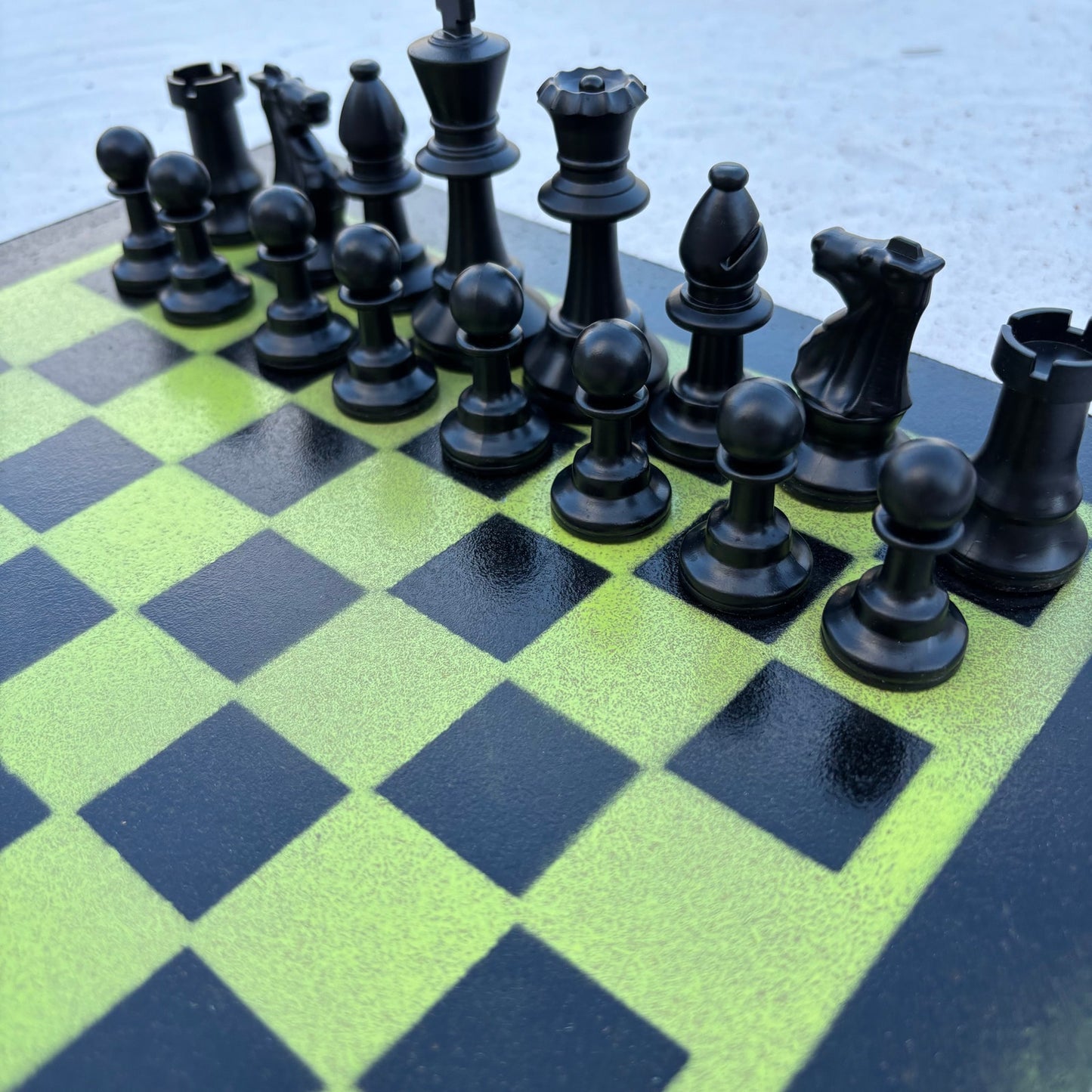 Green & Black - Painted Chess Set