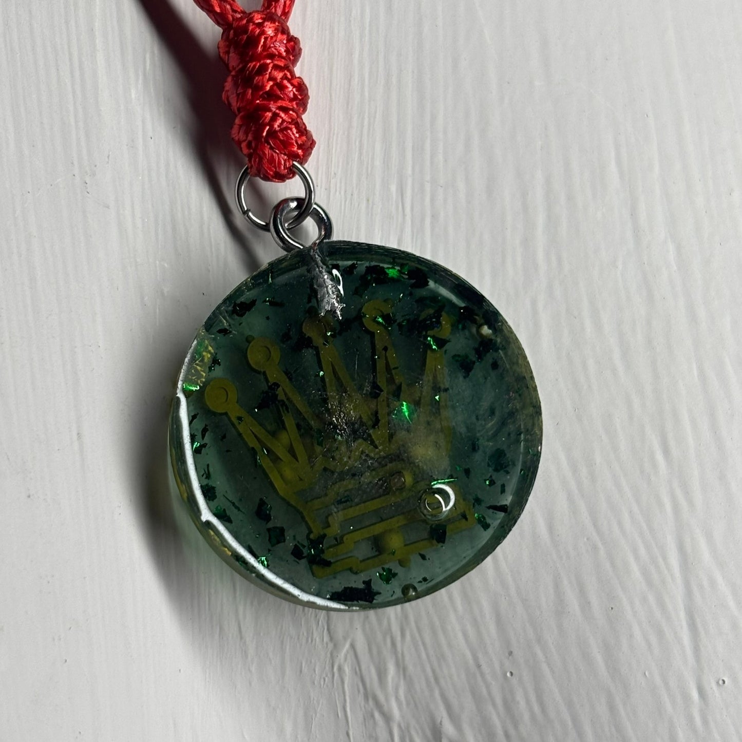 Royal Green/Yellow Queen - Handmade Resin Chess Necklace