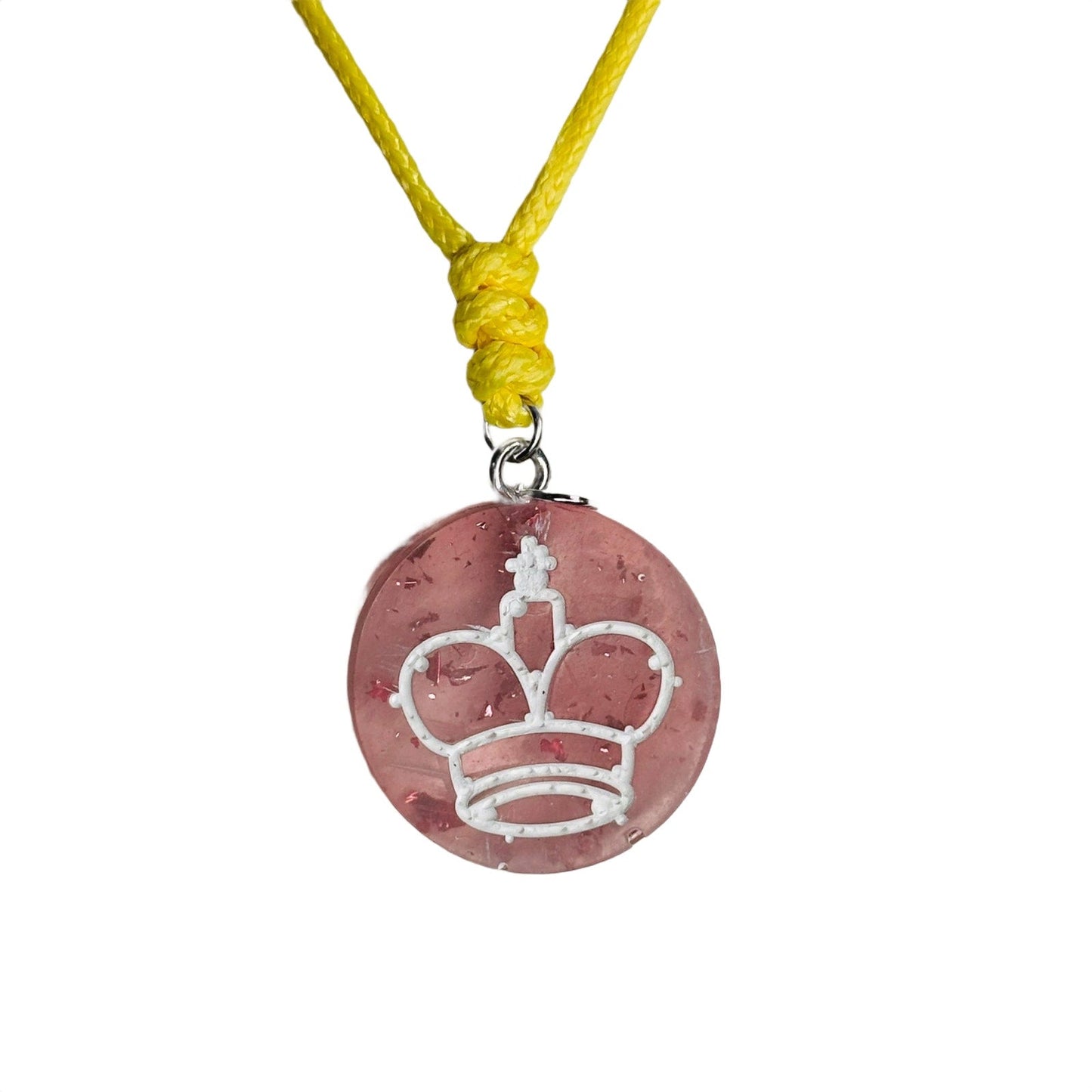 🎁 Beautiful Fading King - Handmade Resin Chess Necklace (100% off)