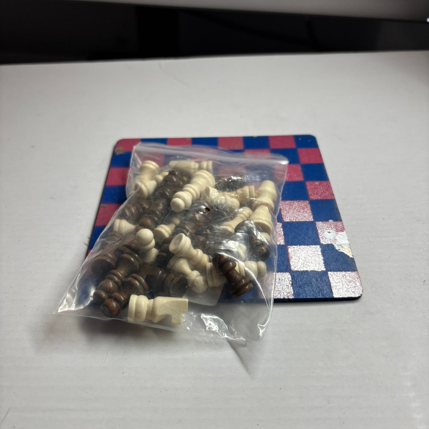 Chrome Pink Blue - Mini Chess Set