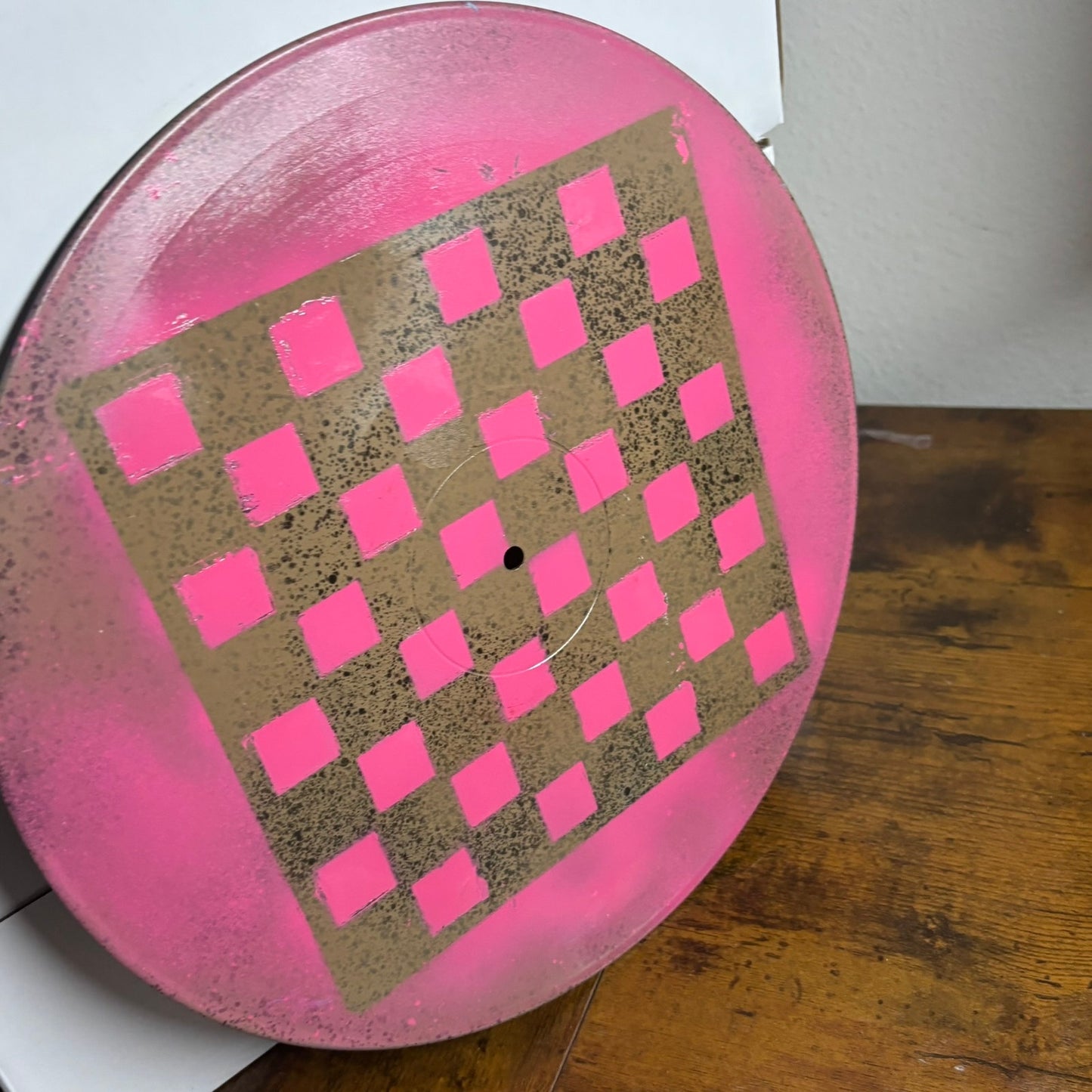 Spotted Pink - Vinyl Chess Board