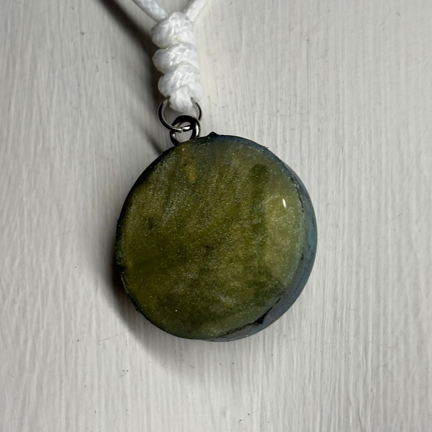 Swamp Green Queen - Handmade Resin Chess Necklace - Flat Edition