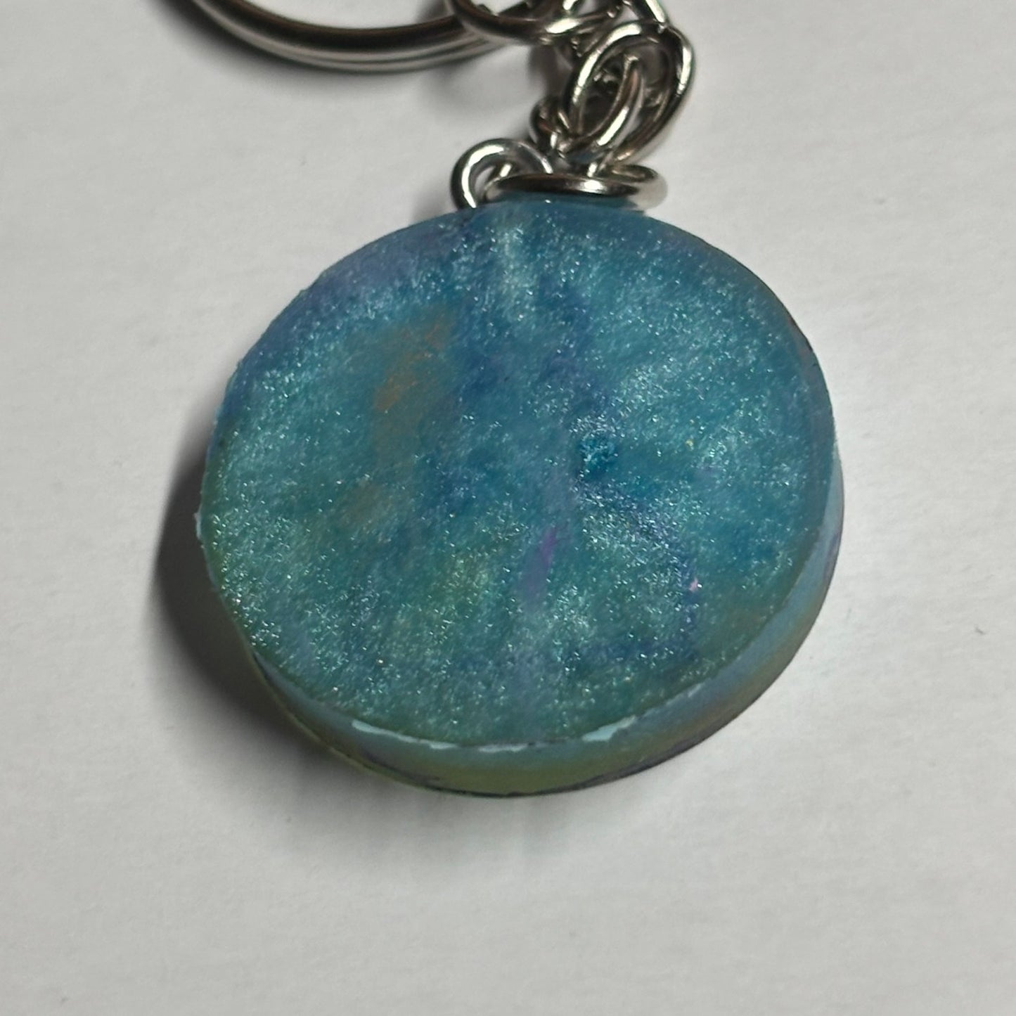 Ocean Blue Purple Lining - Handmade Resin Keychain - Flat Edition