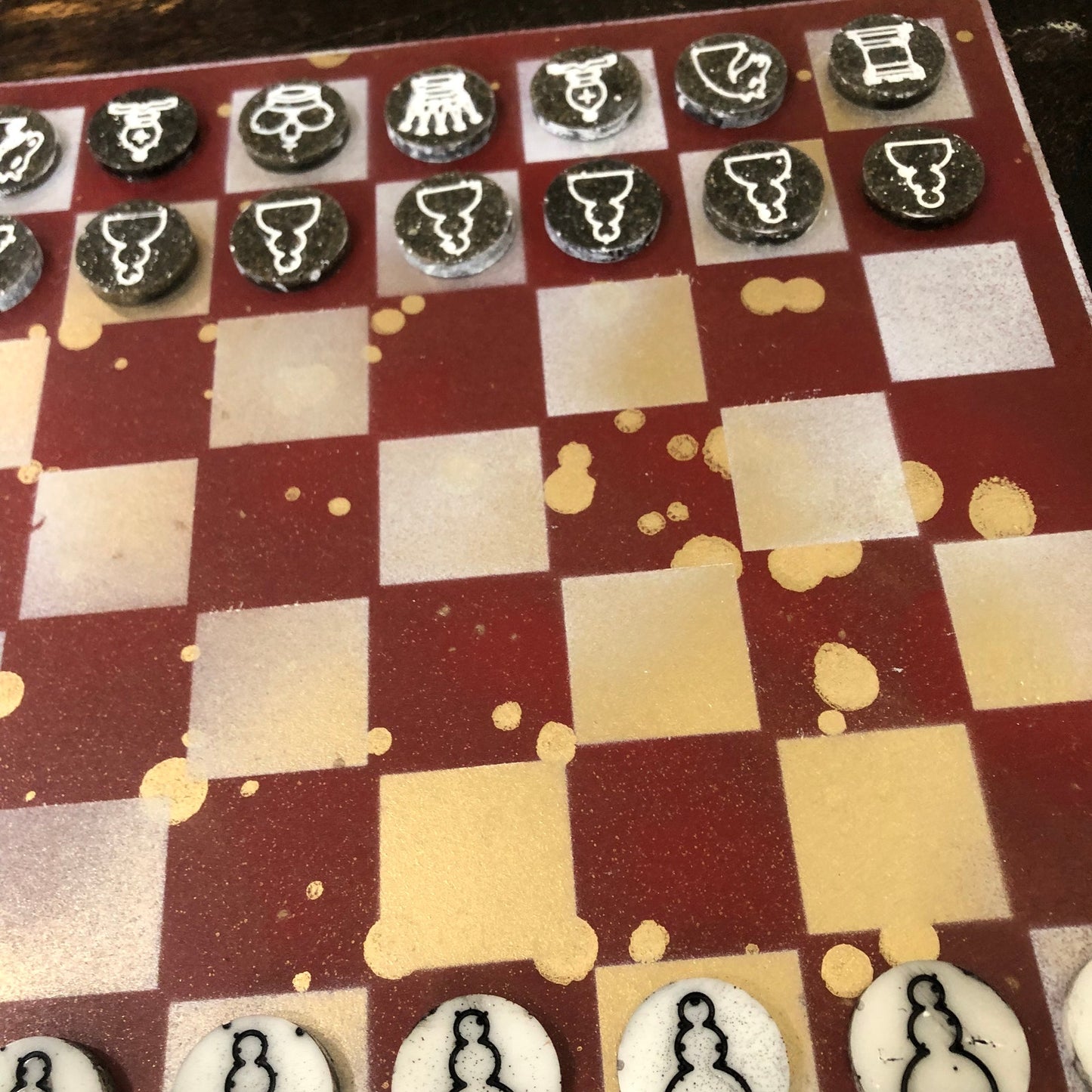Golden Red - Painted Chess Set