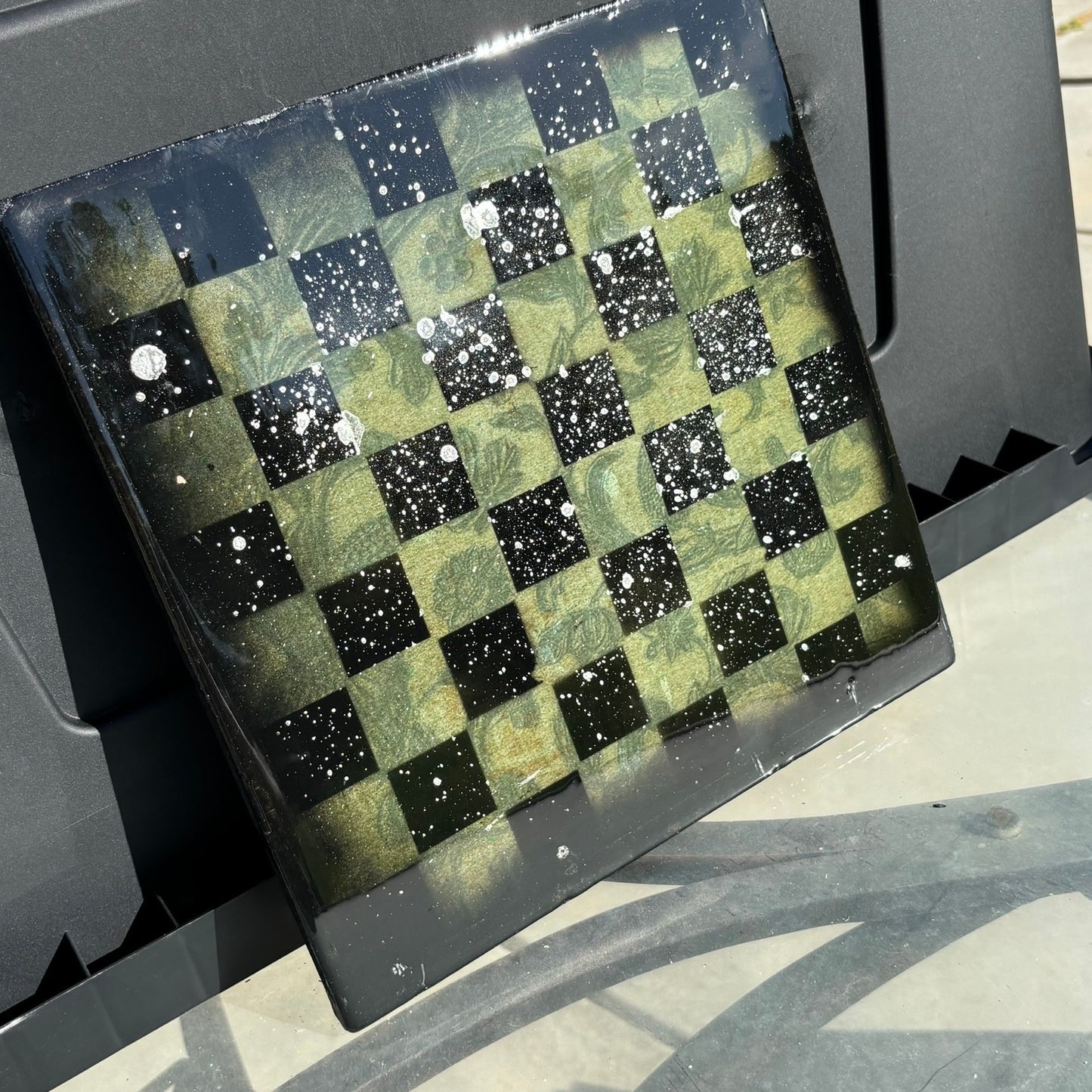 Velvet Green Pattern - Resin Coated Chess Board