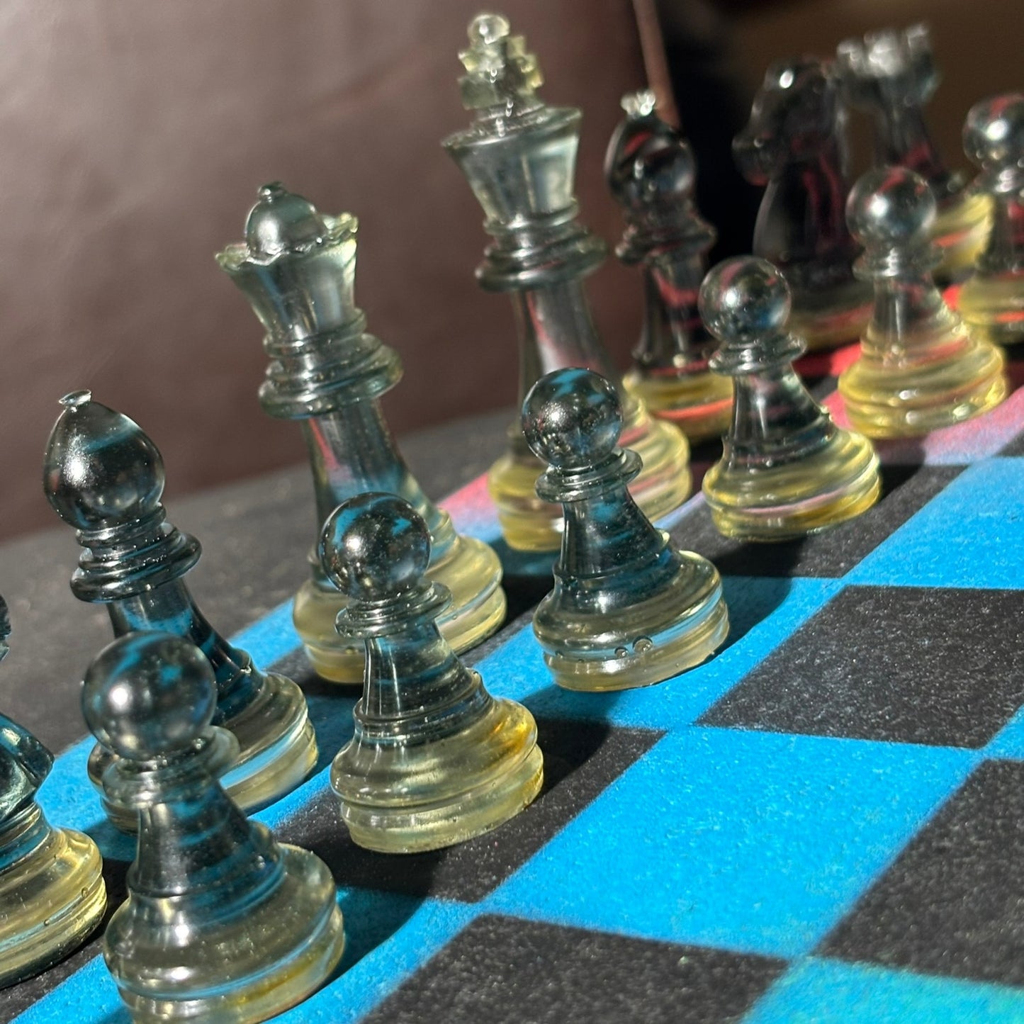 Color Mesh - Painted Chess Set