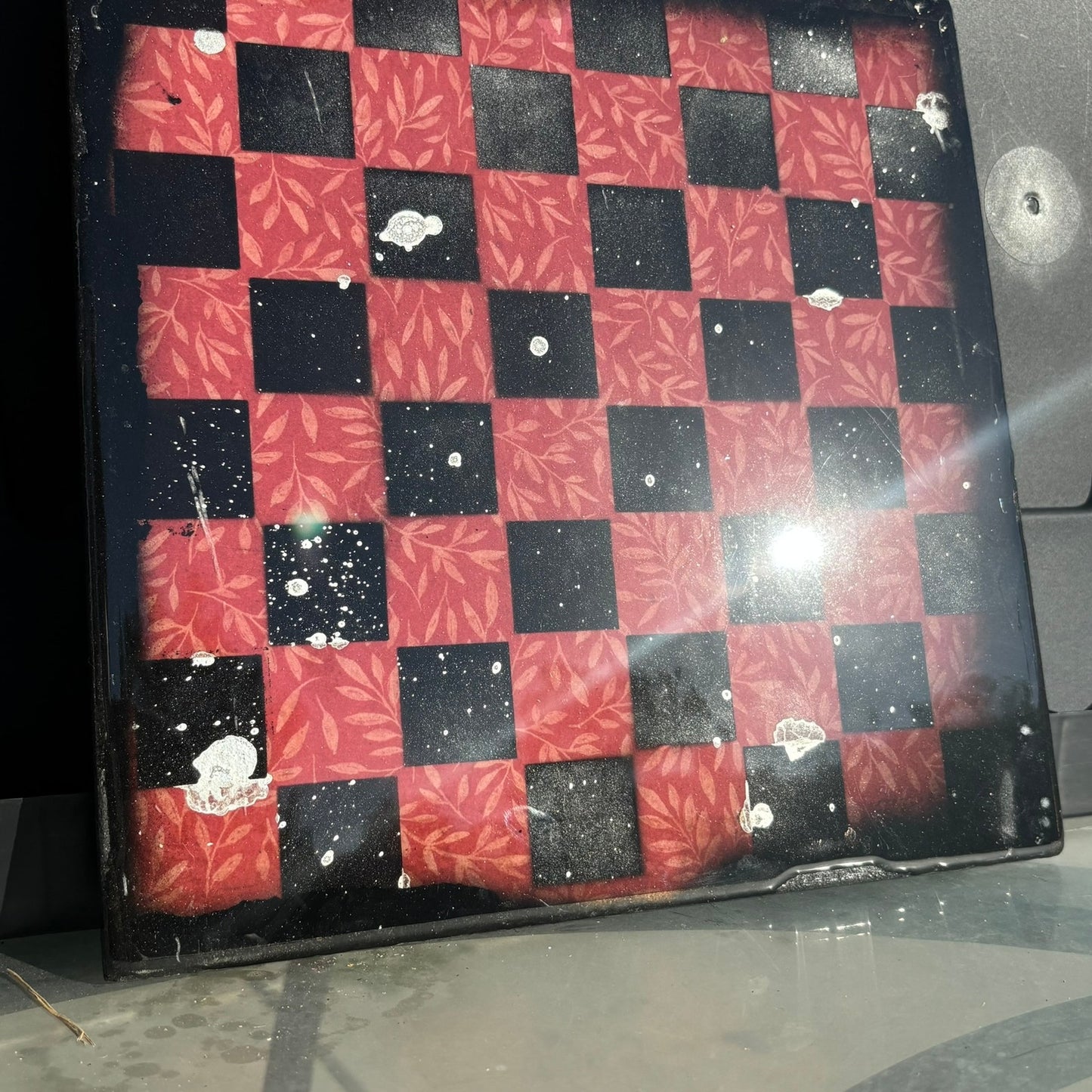 Red Flowers Pattern - Resin Coated Chess Board
