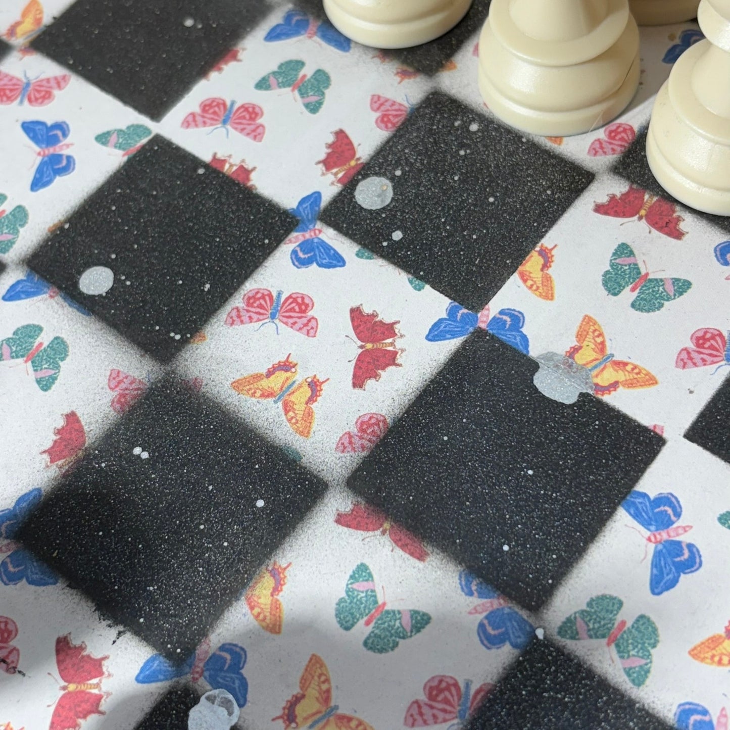 Simplistic Butterflies - Large Deluxe Chess Set