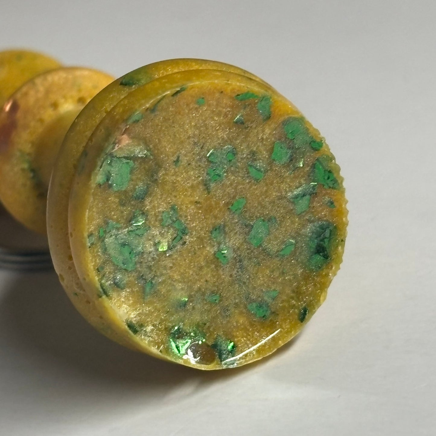 Royal Yellow/Green King - Handmade Resin Keychain