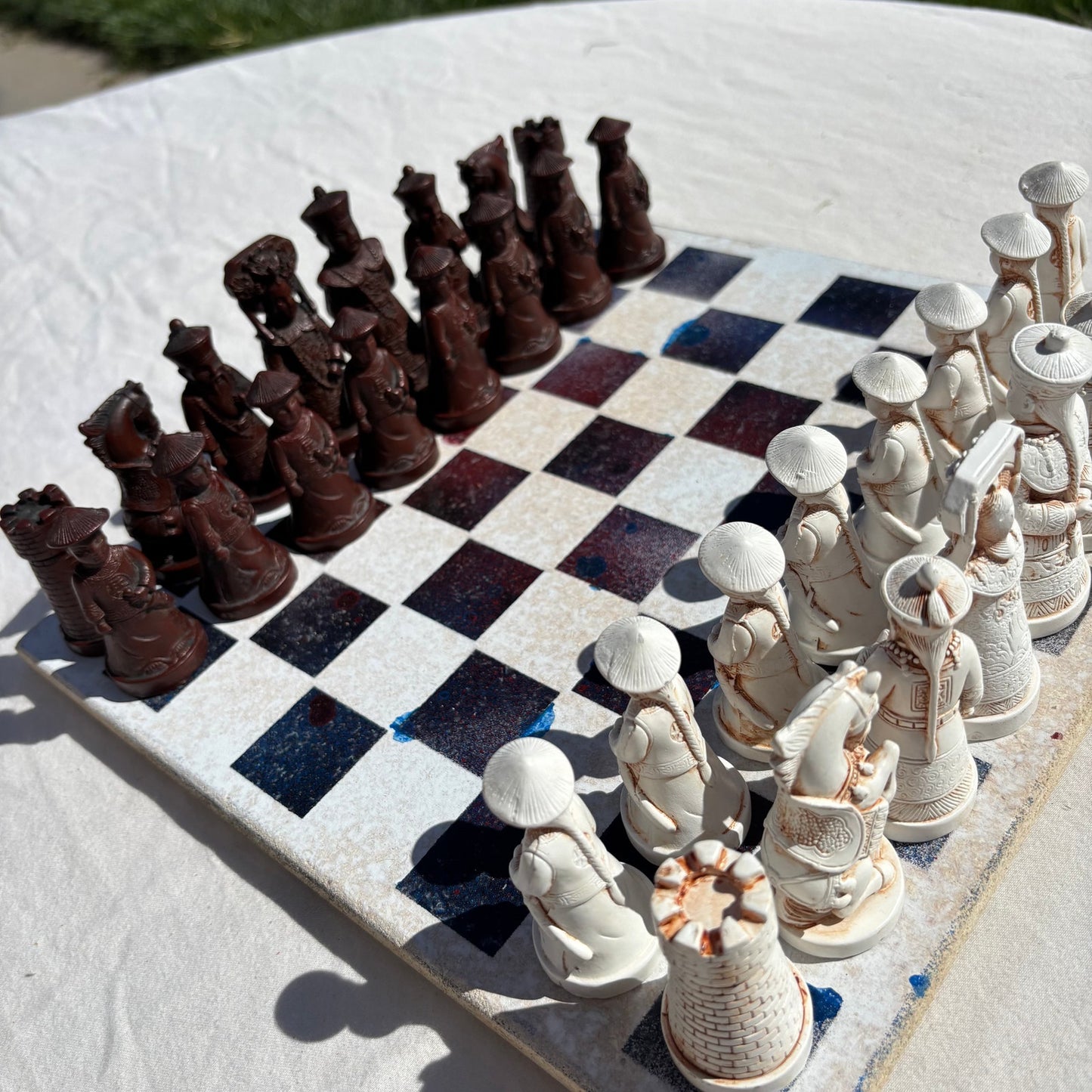 Space White - Chinese Edition Chess Set