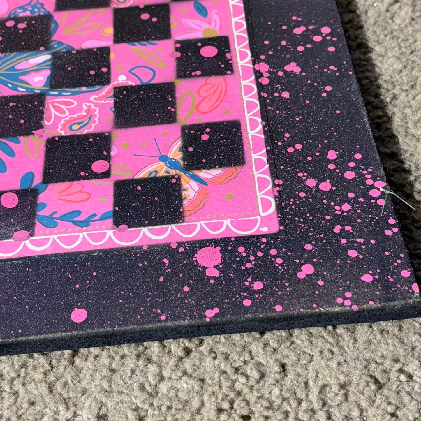 Butterfly Pink - Large Deluxe Chess Set