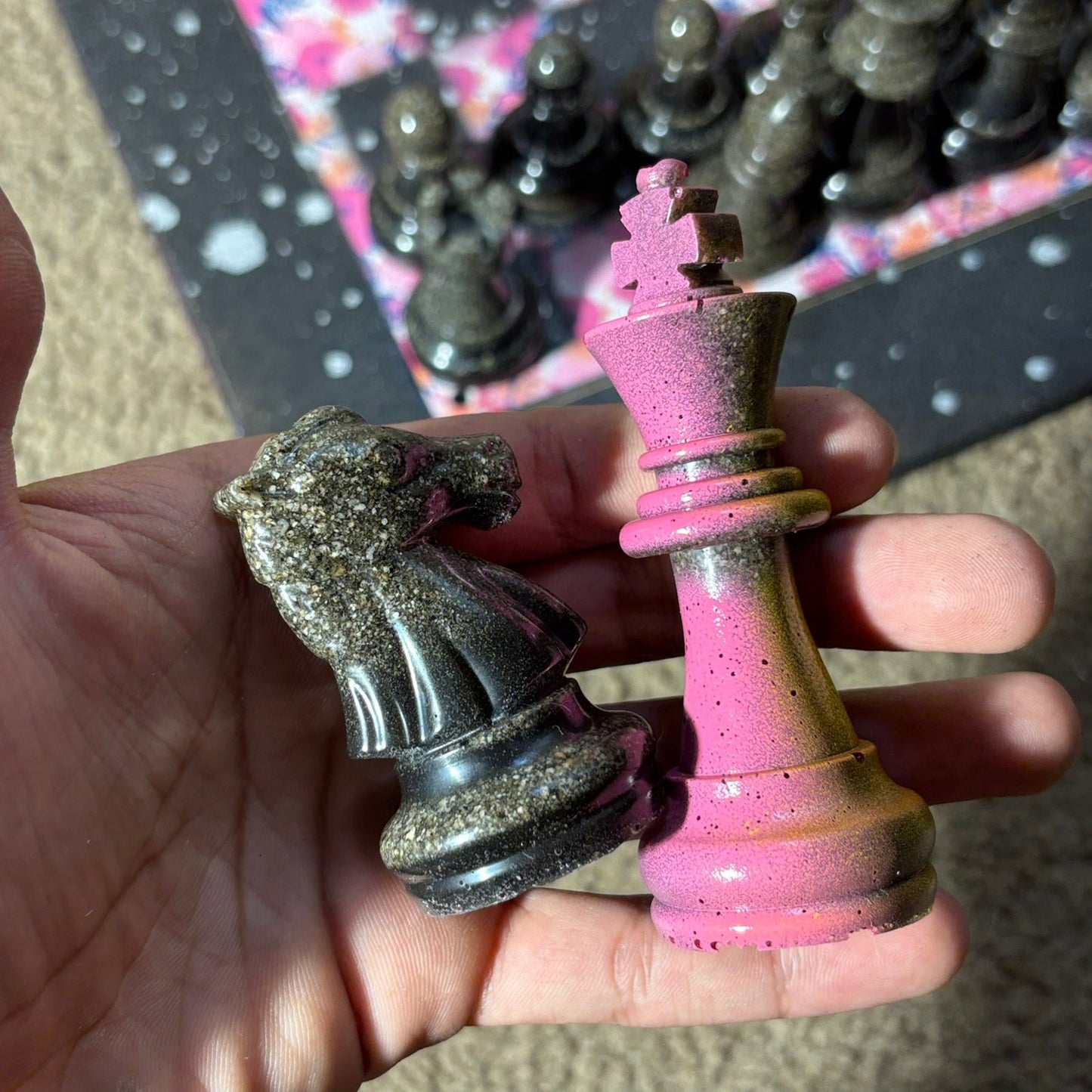Sunset Flowered Pink - Large Deluxe Chess Set