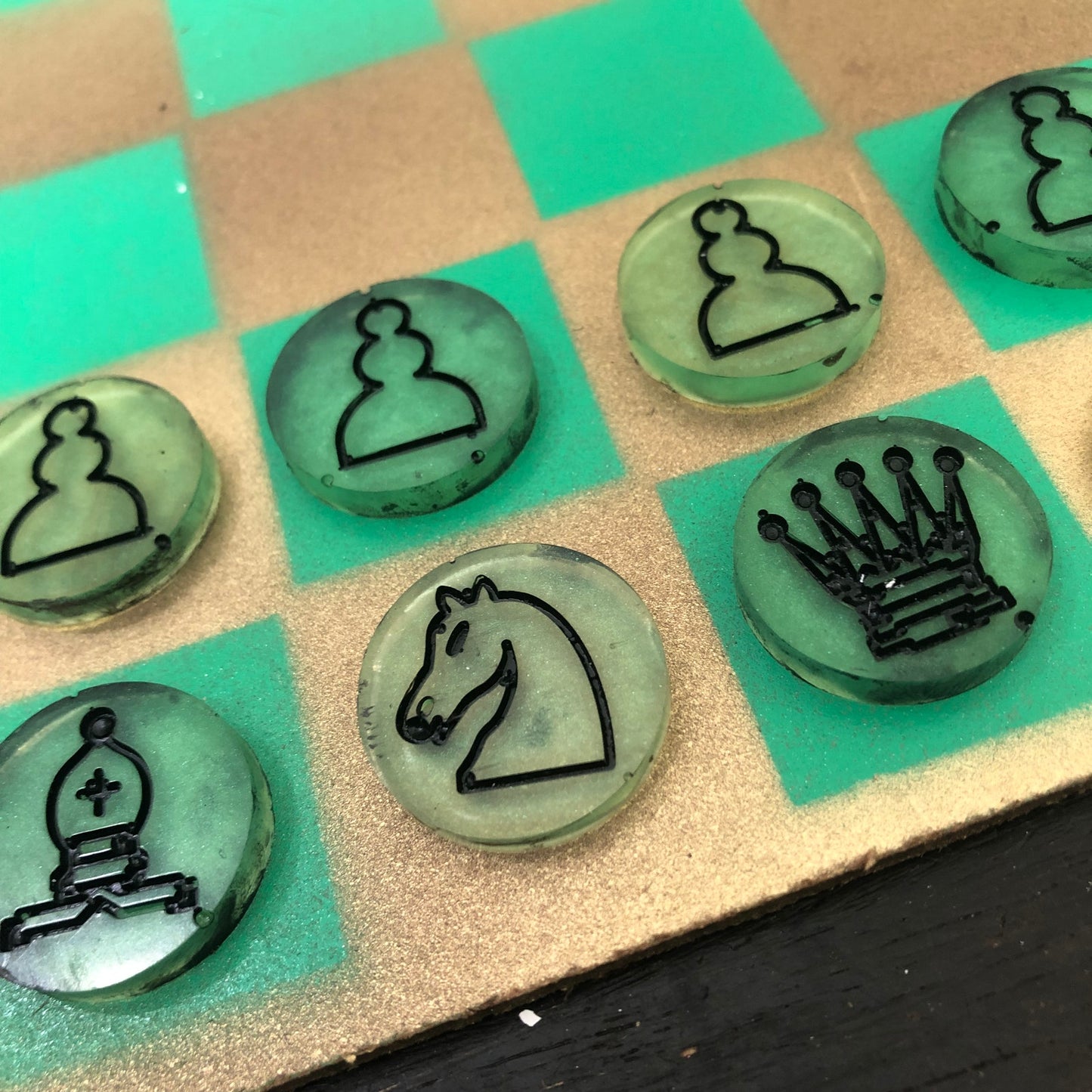 Golden Green - Painted Chess Set