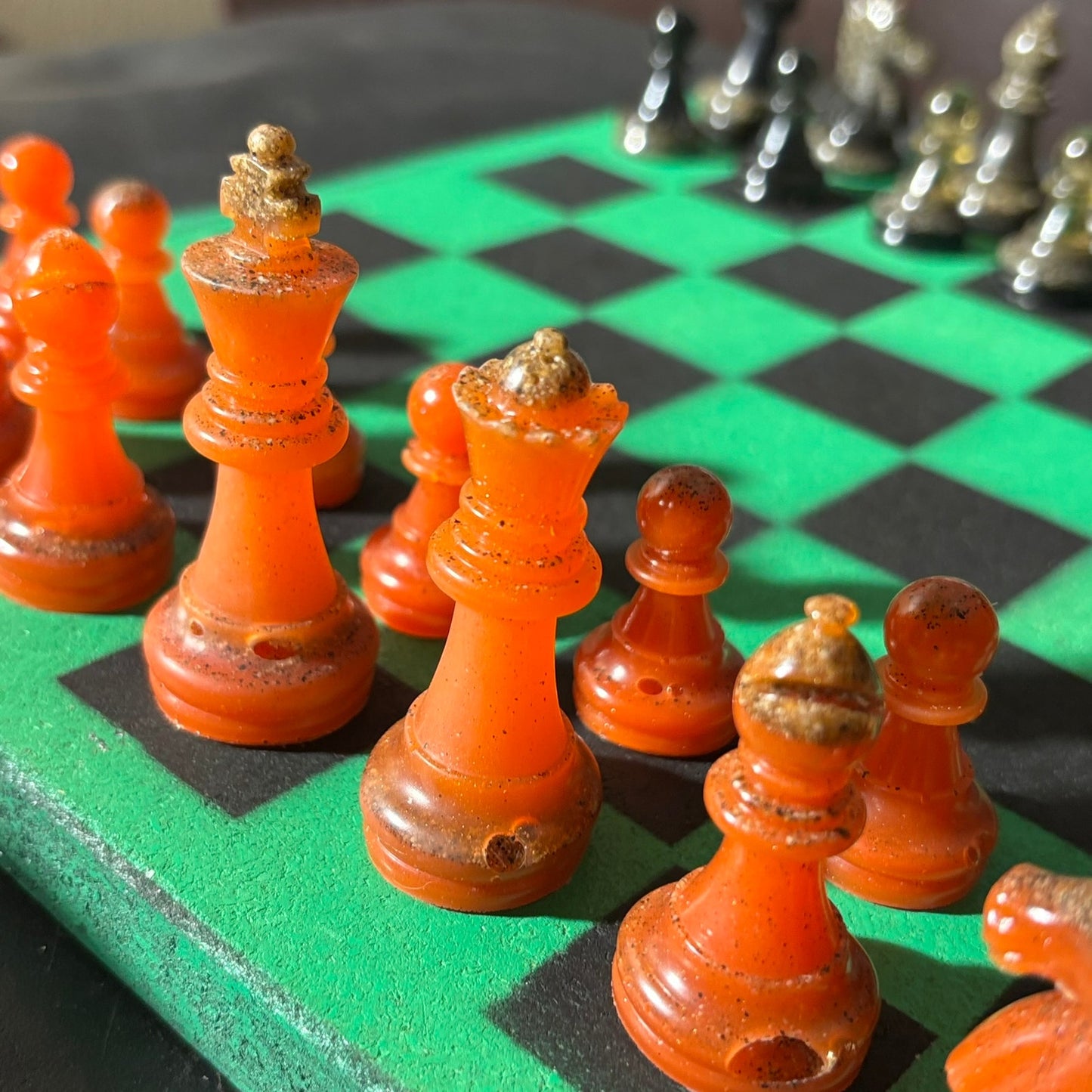 Opal Fire Green - Painted Chess Set