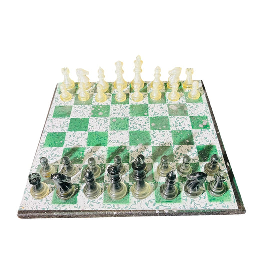 Royal Green Pattern - Scrapbook Chess Set