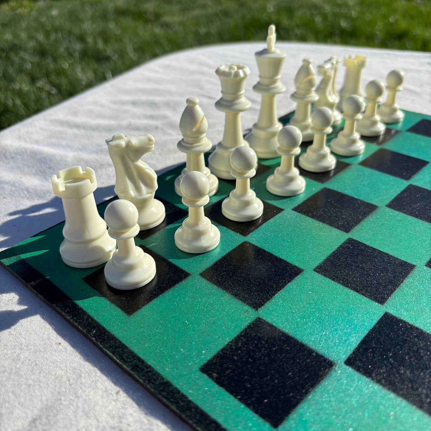 Green & Black - Painted Chess Set