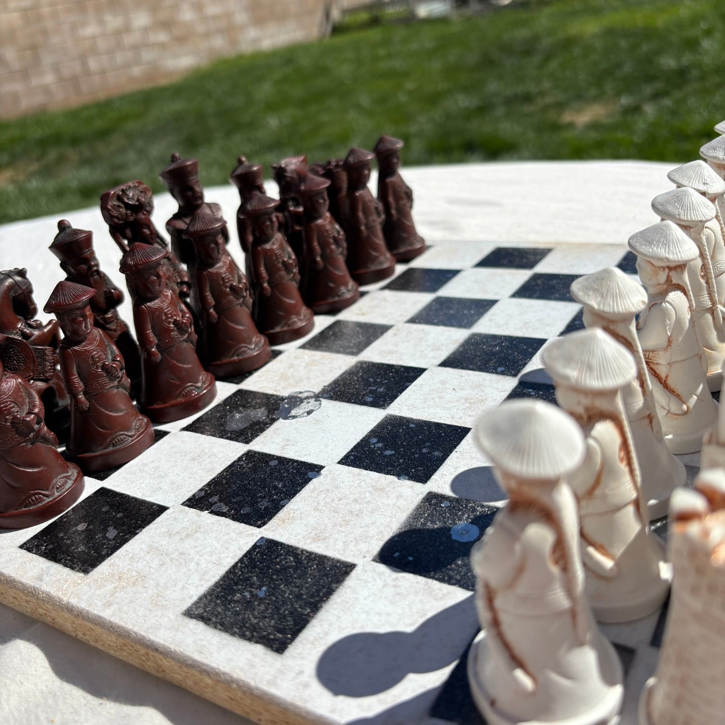 Black & White - Chinese Edition Chess Set